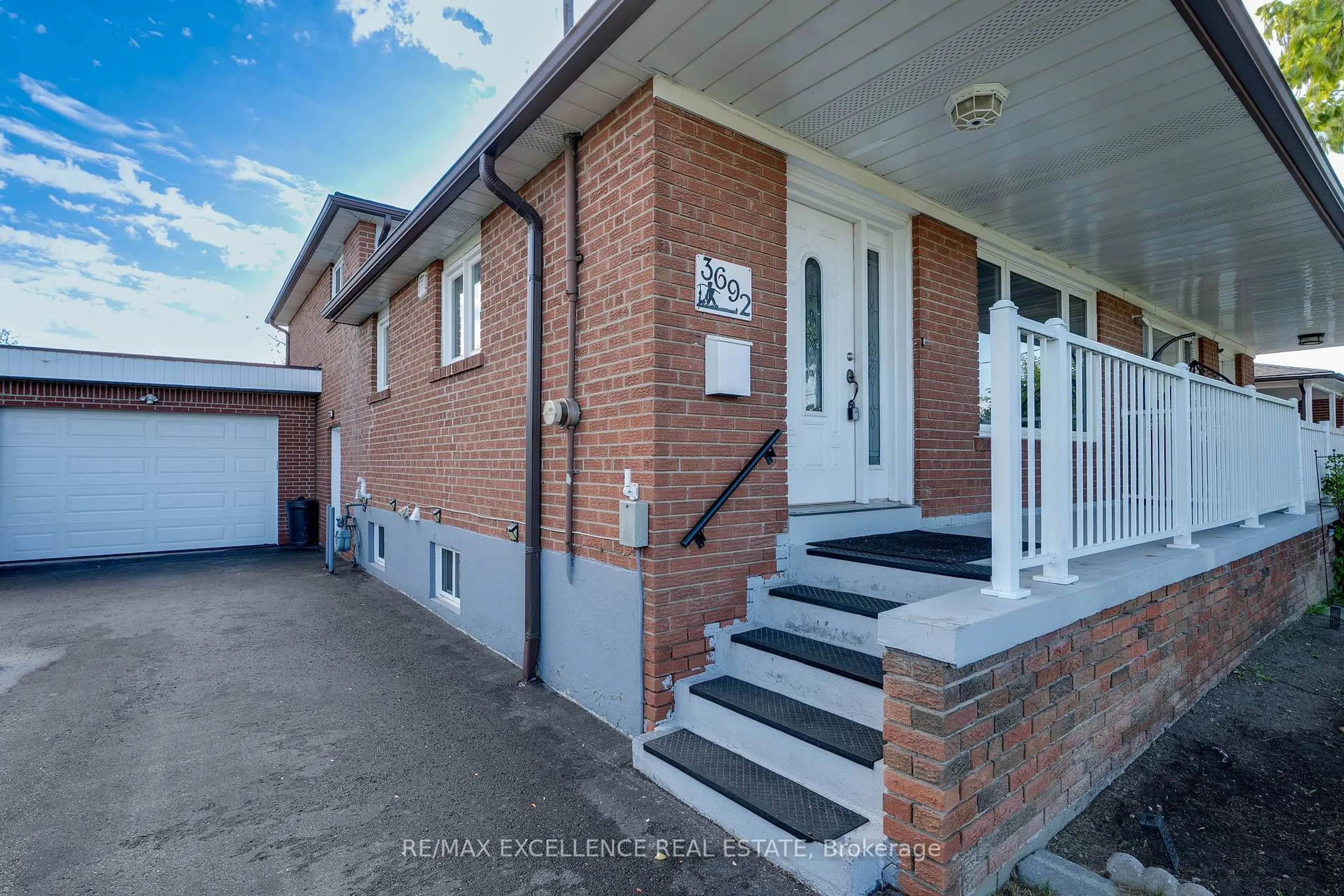 Home with brick exterior material, street for 3692 Crabtree Cres, Mississauga Ontario L4T 1S6