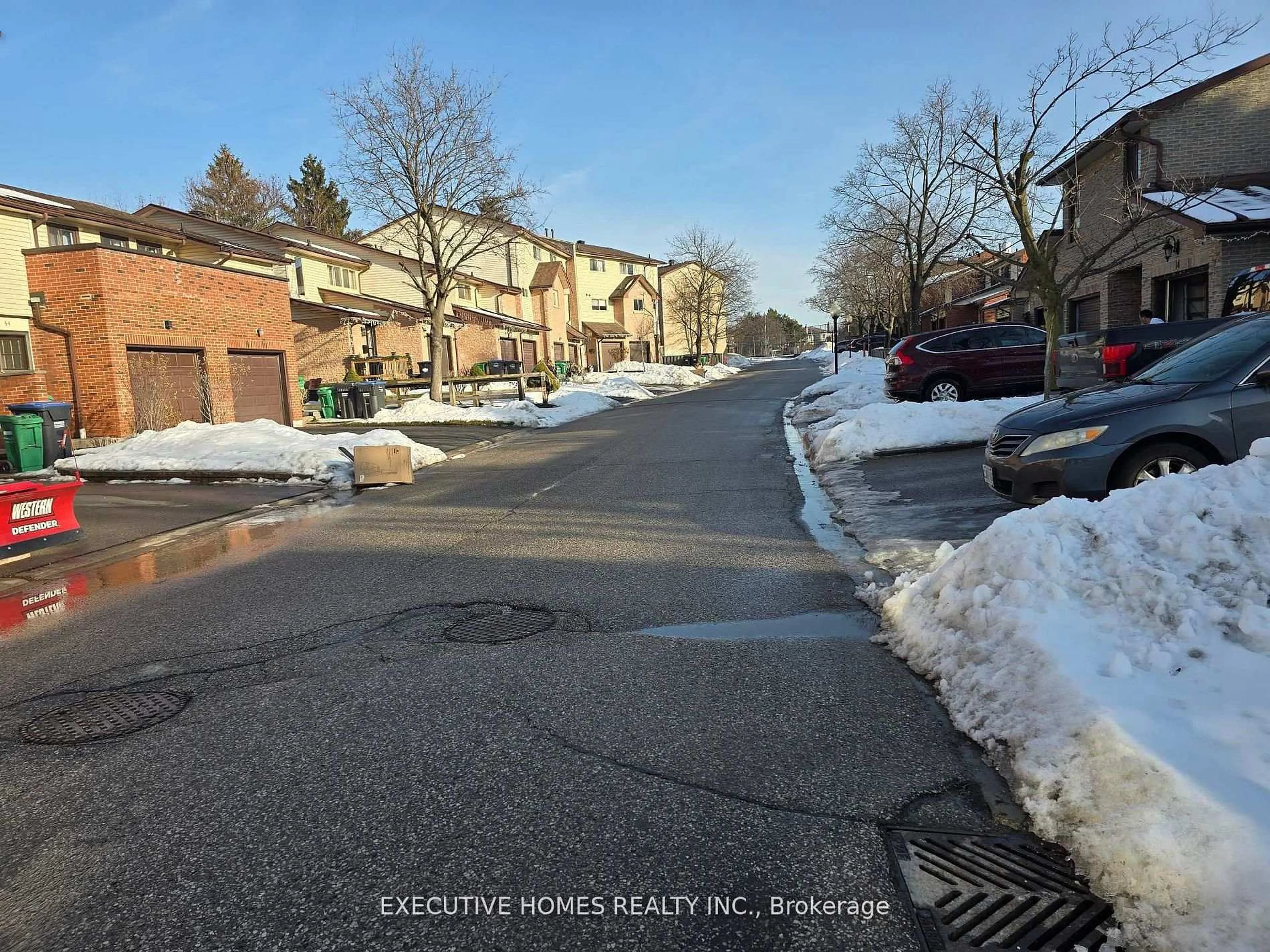 Unknown for 61 Collins Cres #60, Brampton Ontario L6V 3N1