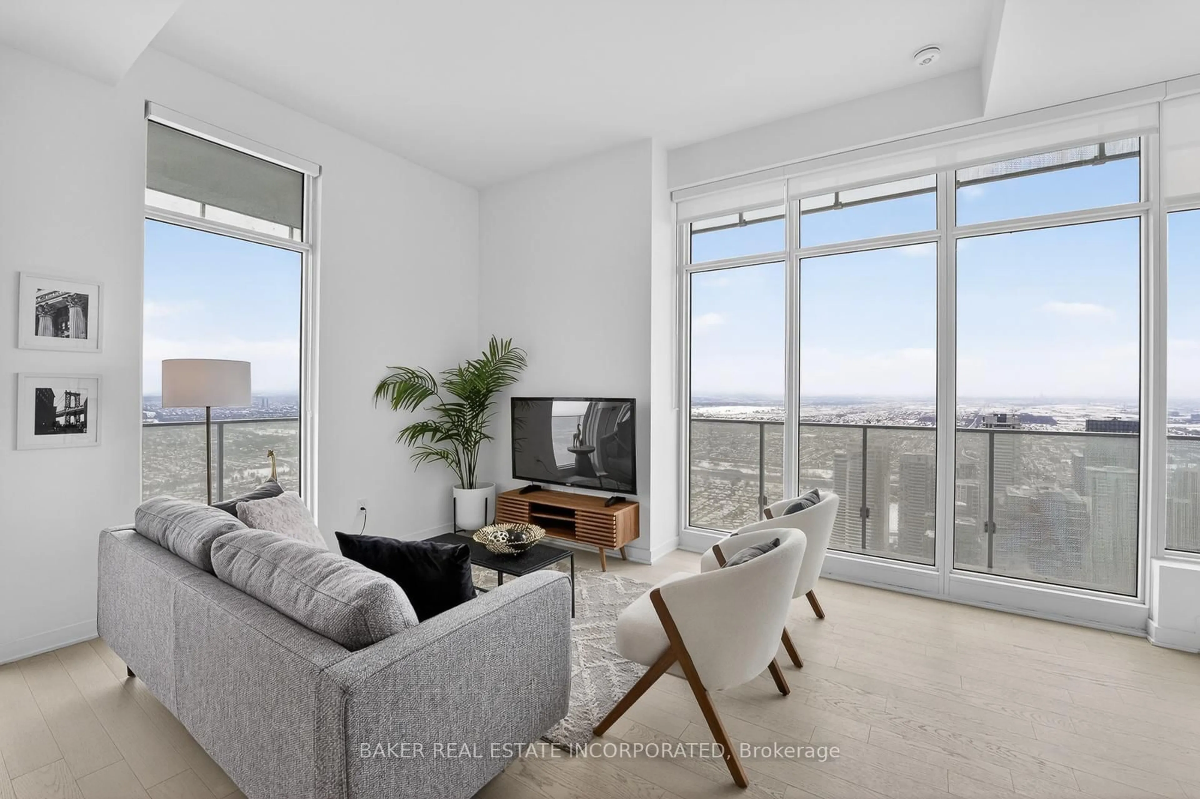 Living room with furniture, unknown for 3900 Confederation Pkwy #6011, Mississauga Ontario L5B 0M3