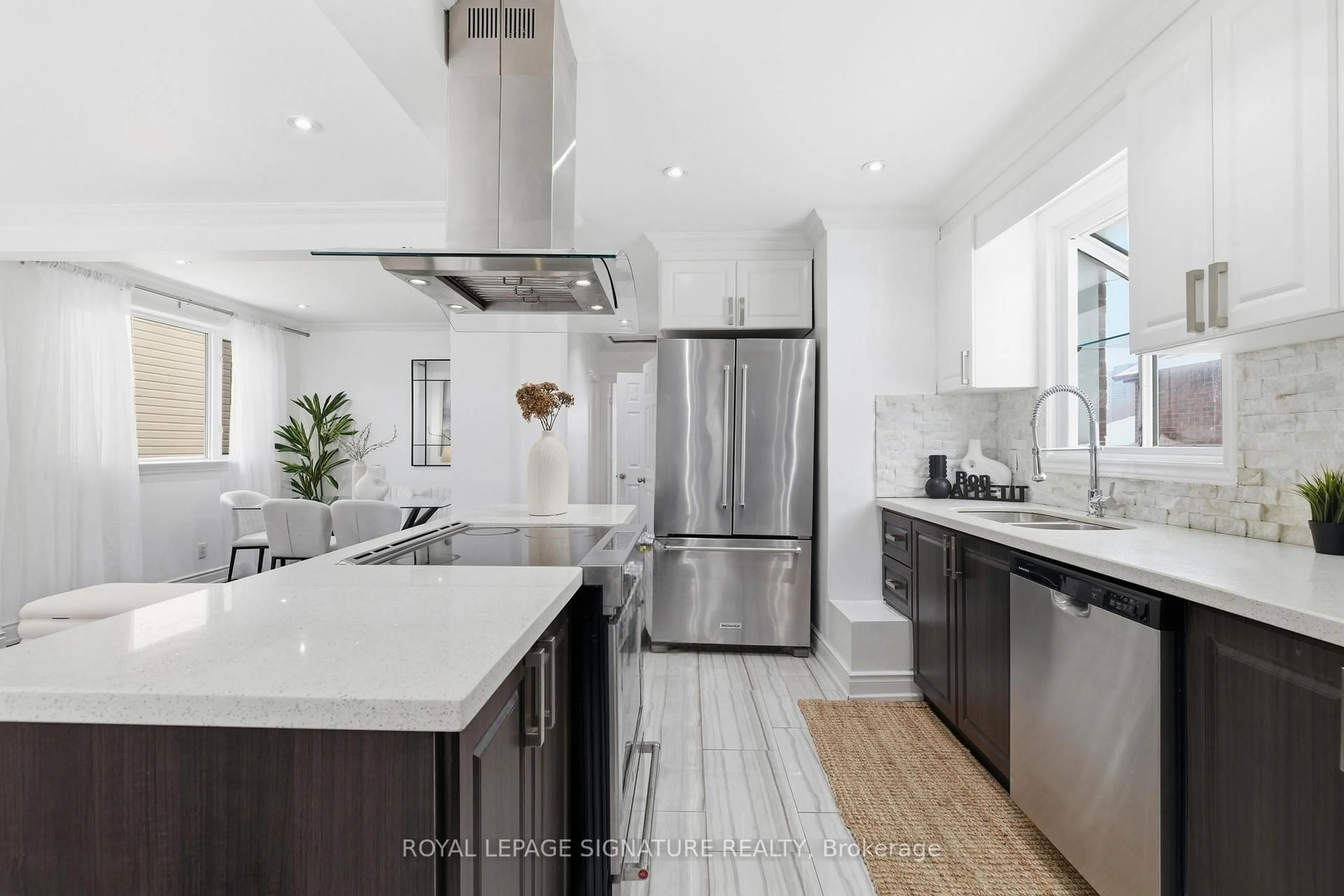 Contemporary kitchen, ceramic/tile floor for 26 Guest St, Brampton Ontario L6W 1T8