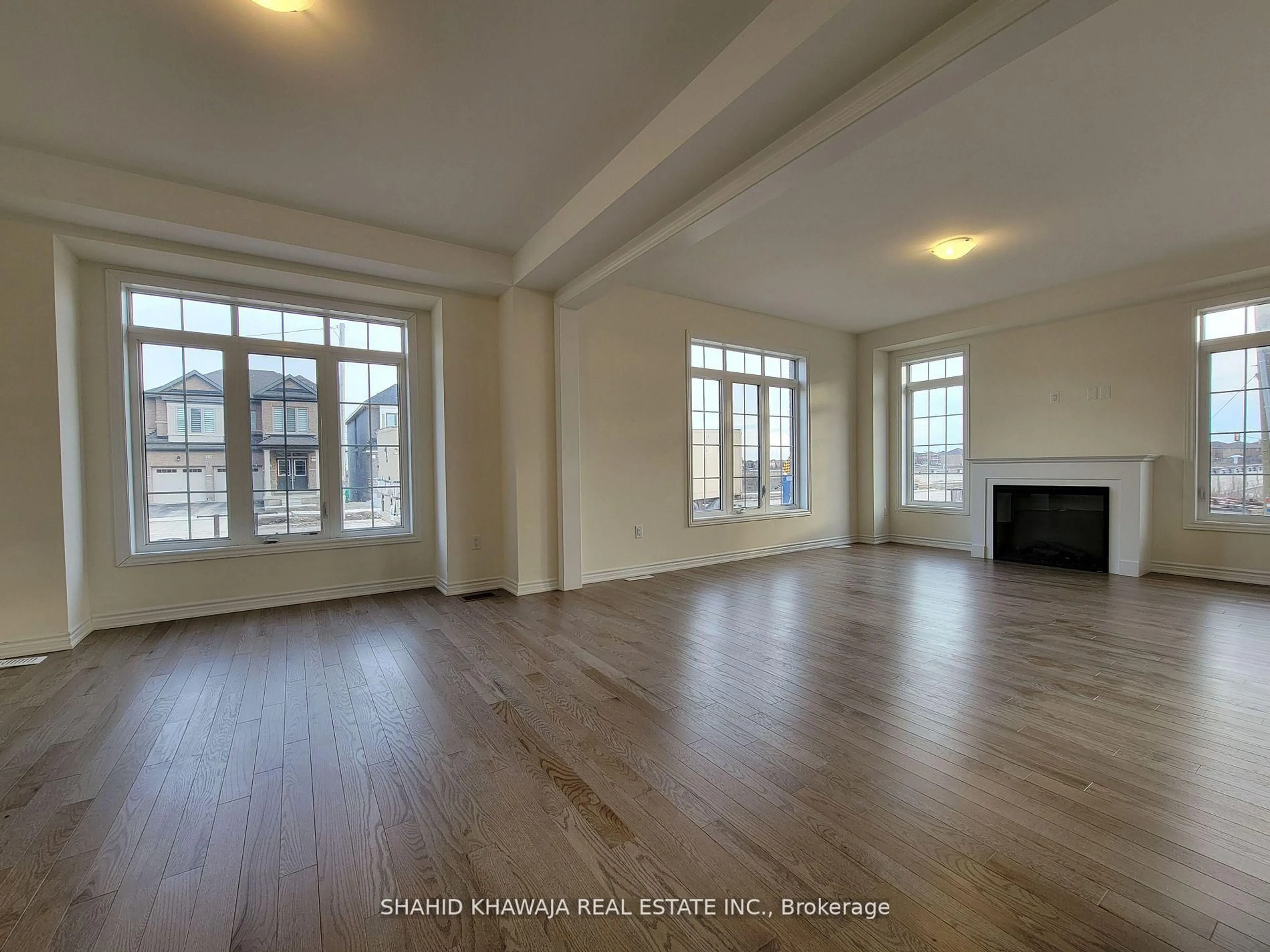 A pic of a room for 322 Valleyway Dr, Brampton Ontario L6X 0K7