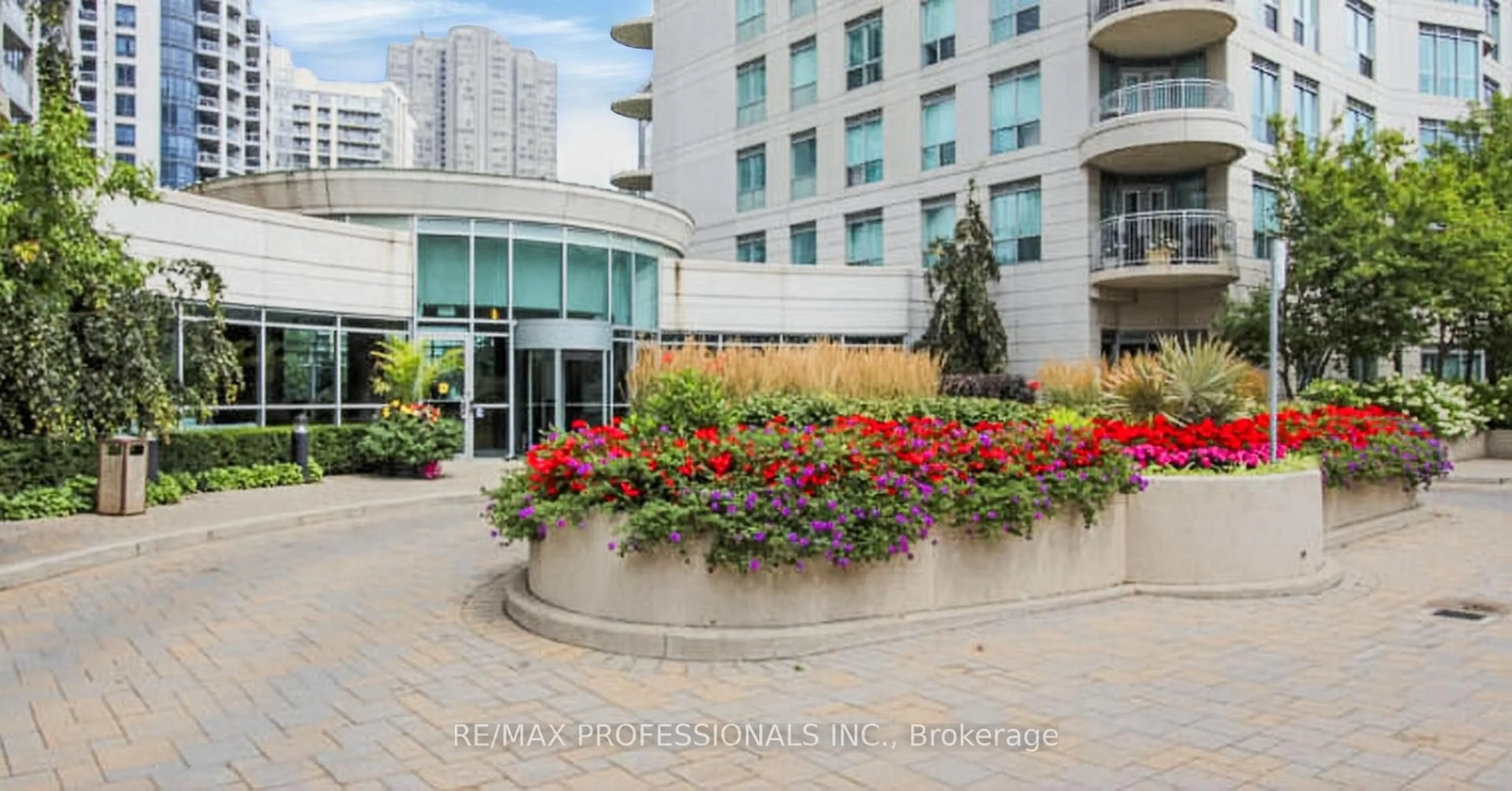 Patio, unknown for 2111 Lakeshore Blvd #812, Toronto Ontario M8V 4B2