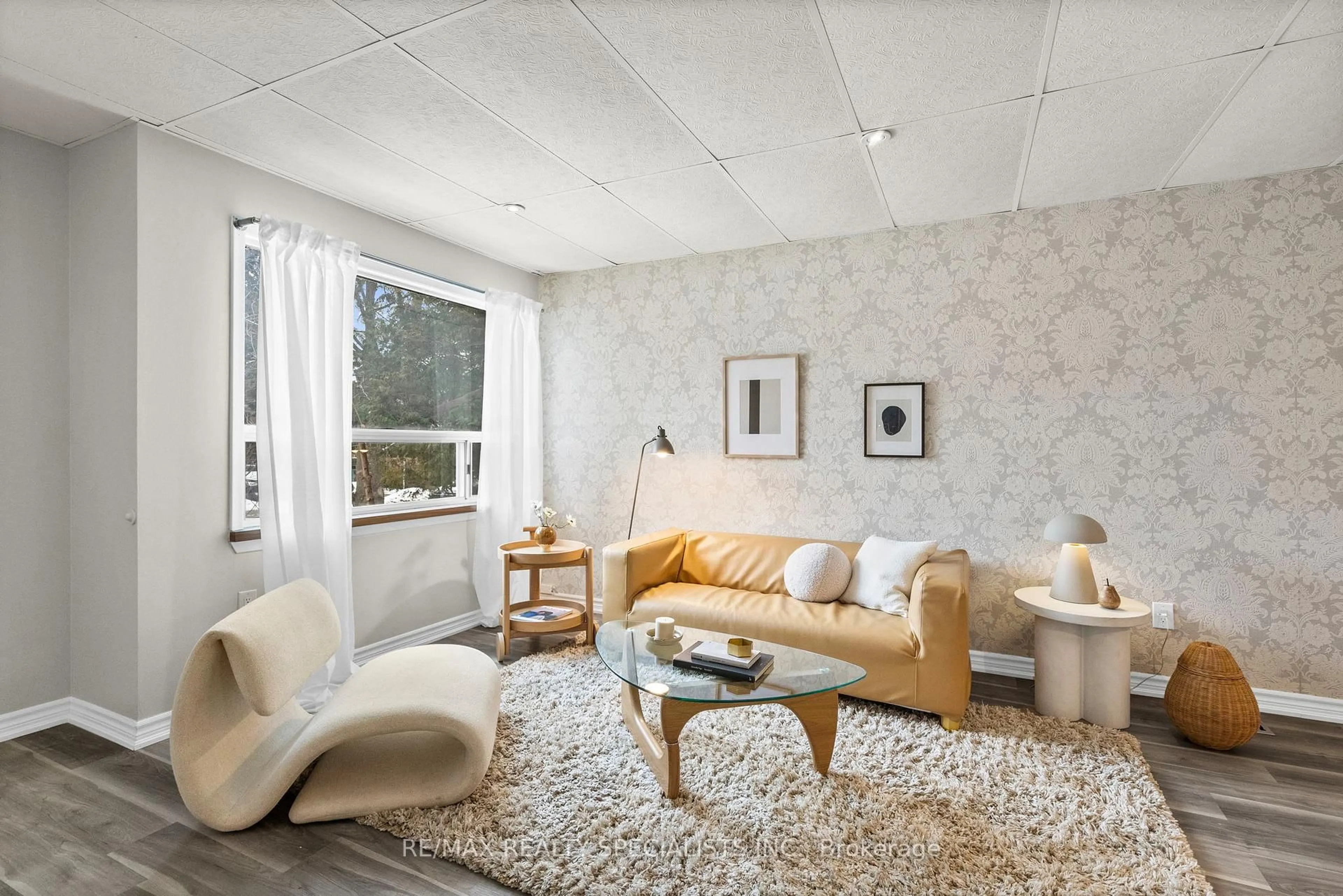 Living room with furniture, unknown for 113 Symons St, Toronto Ontario M8V 1V1