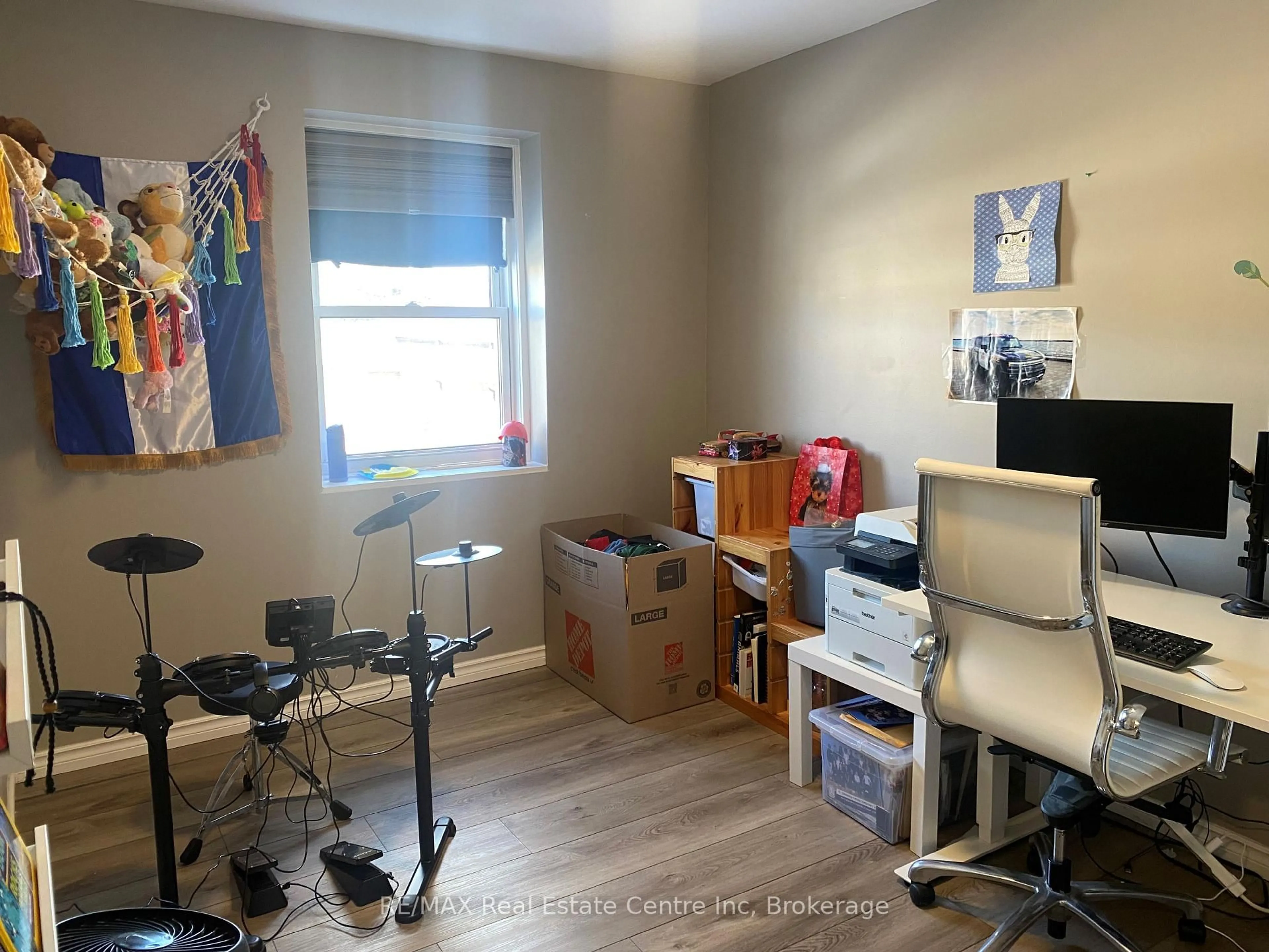 A pic of a room for 371 Bronte St #49, Milton Ontario L9T 3K5