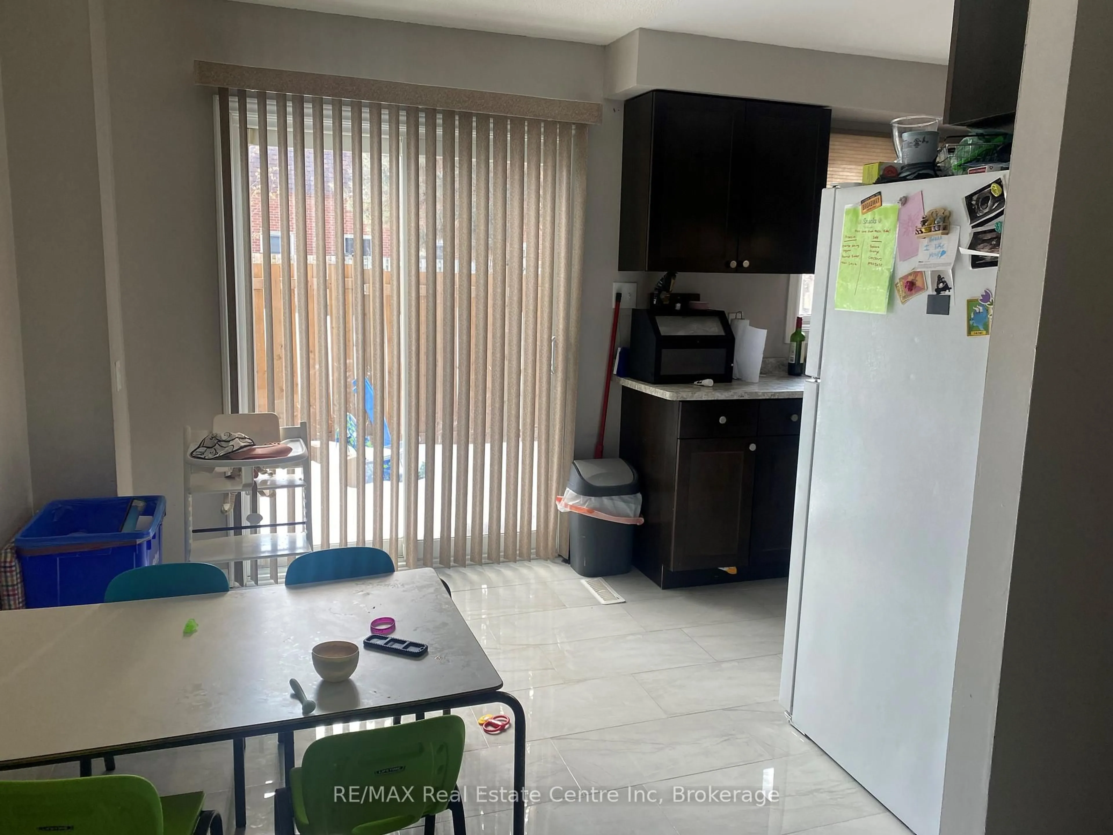 A pic of a room for 371 Bronte St #49, Milton Ontario L9T 3K5