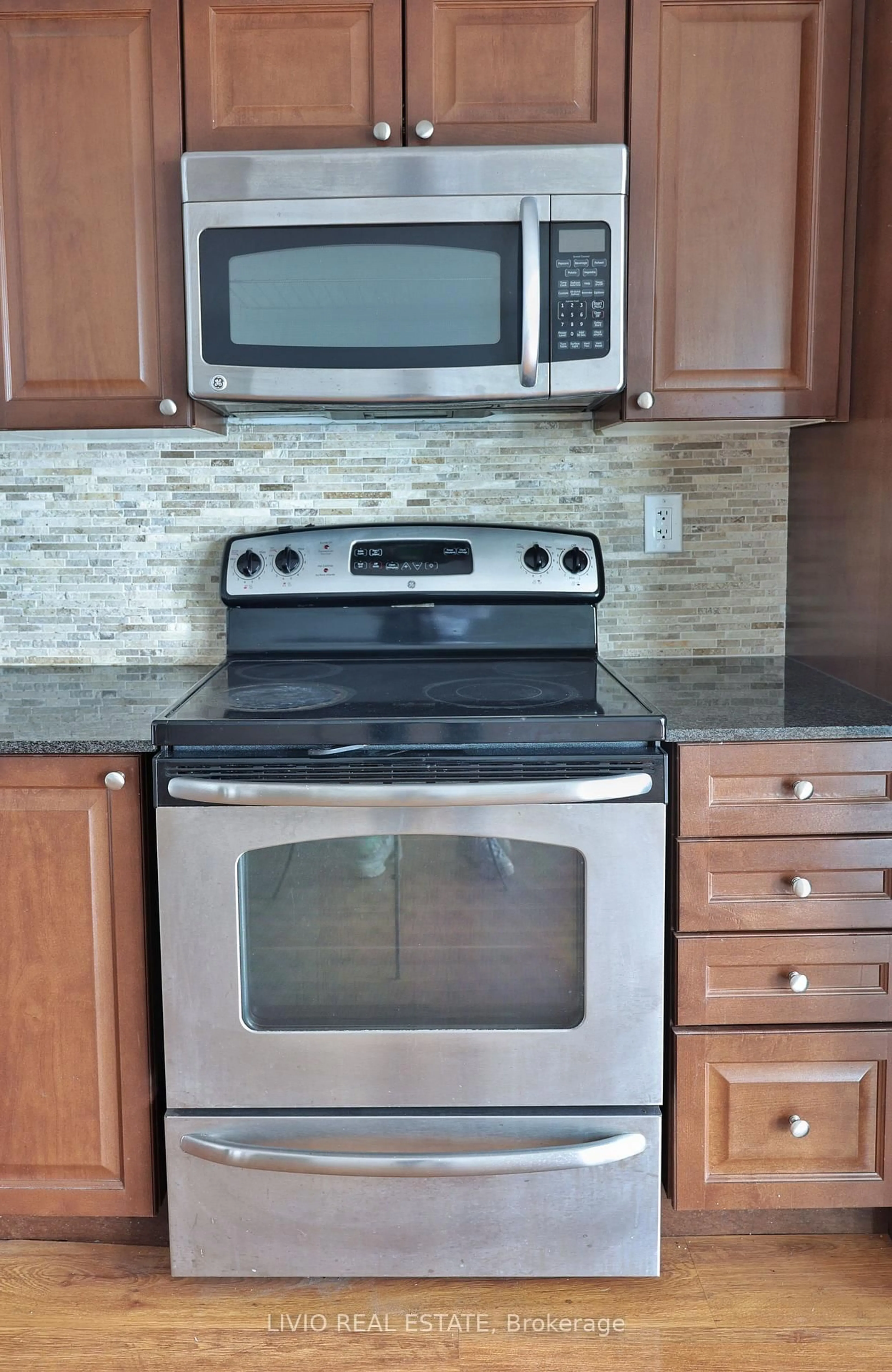 Standard kitchen, ceramic/tile floor for 155 Legion Rd #2101, Toronto Ontario M8Y 0A7