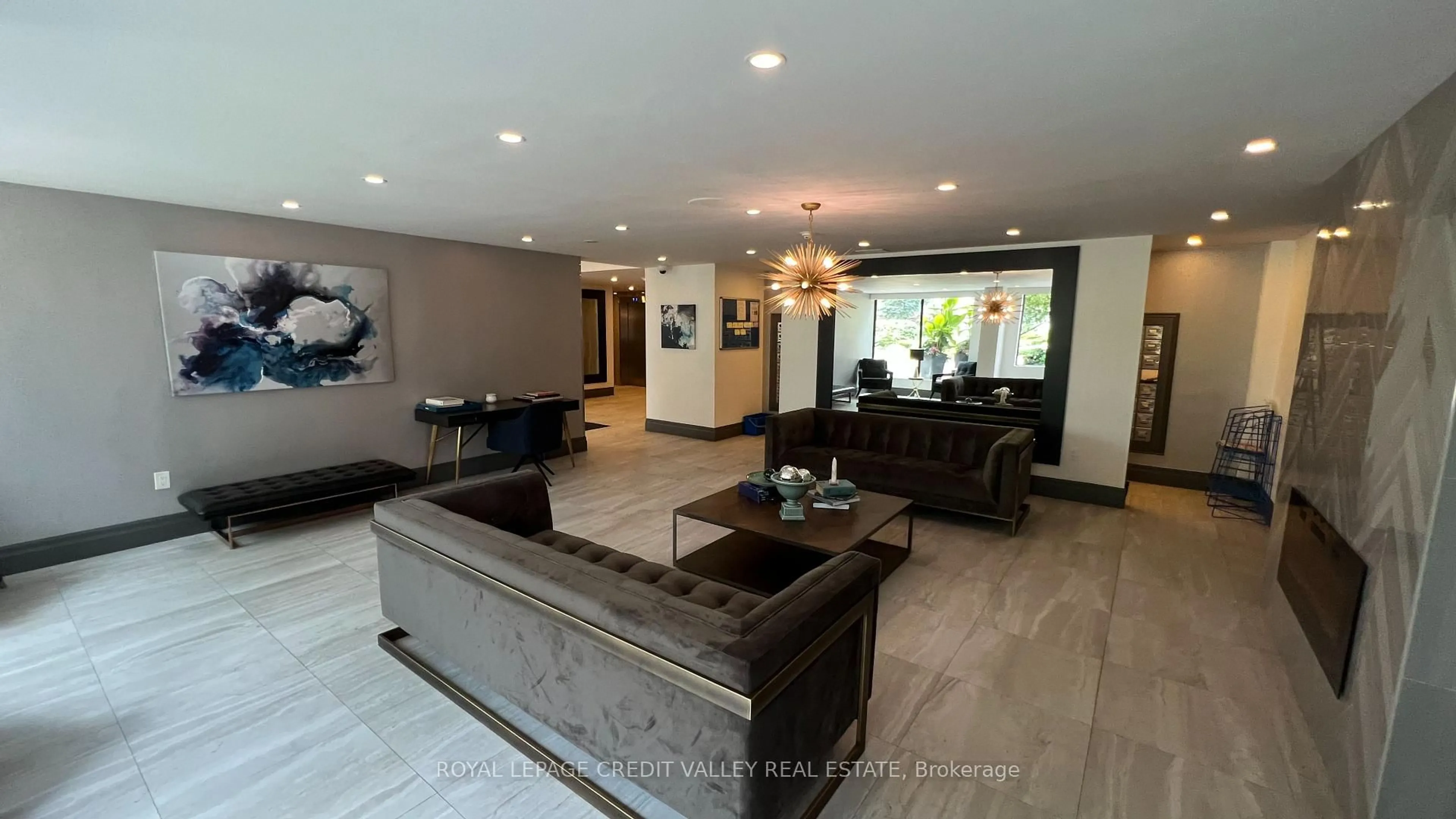 Unknown for 1270 MAPLE CROSSING Blvd #704, Burlington Ontario L7S 2J3