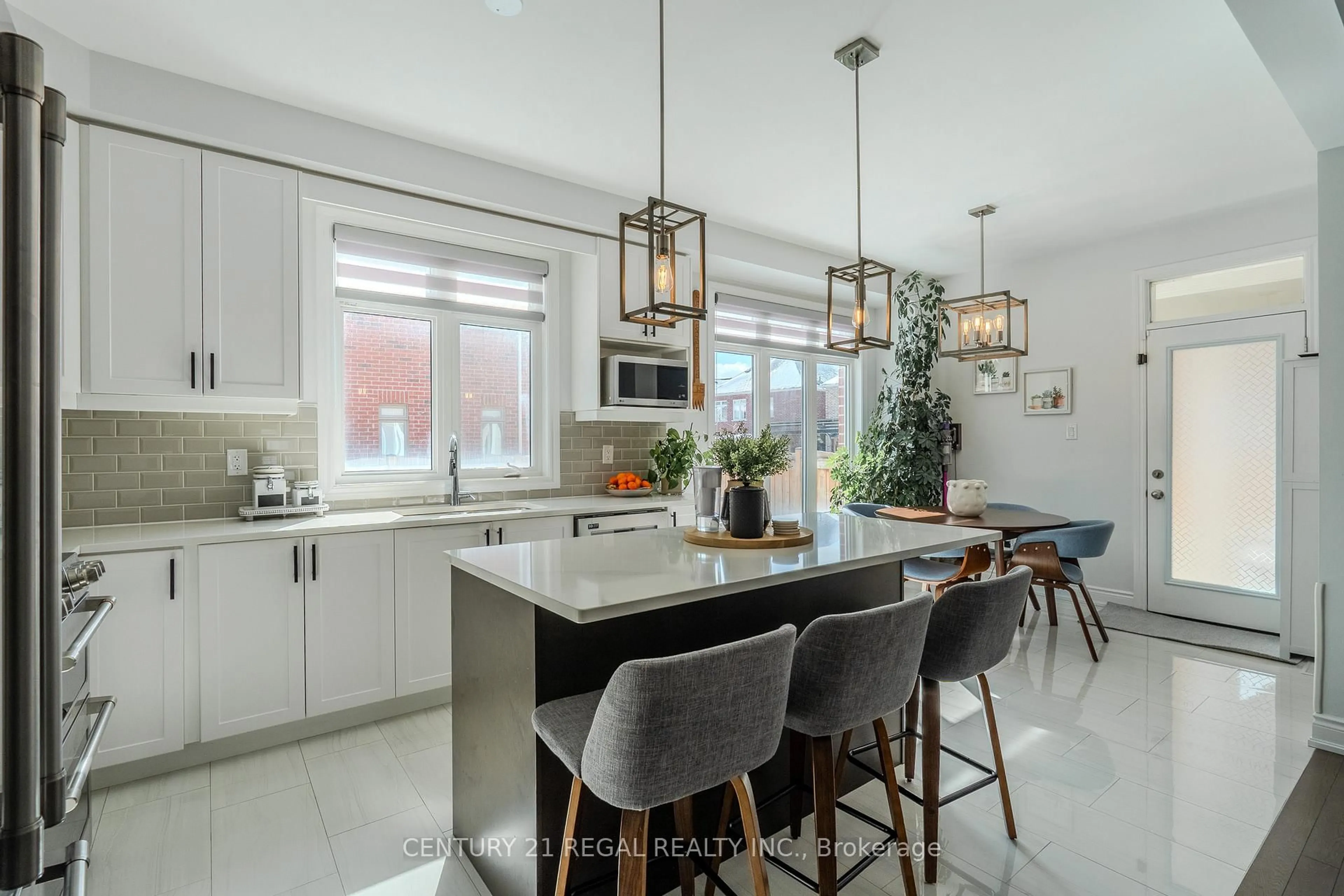 Contemporary kitchen, ceramic/tile floor for 25 Elysian Fields Circ, Brampton Ontario L6Y 6E9