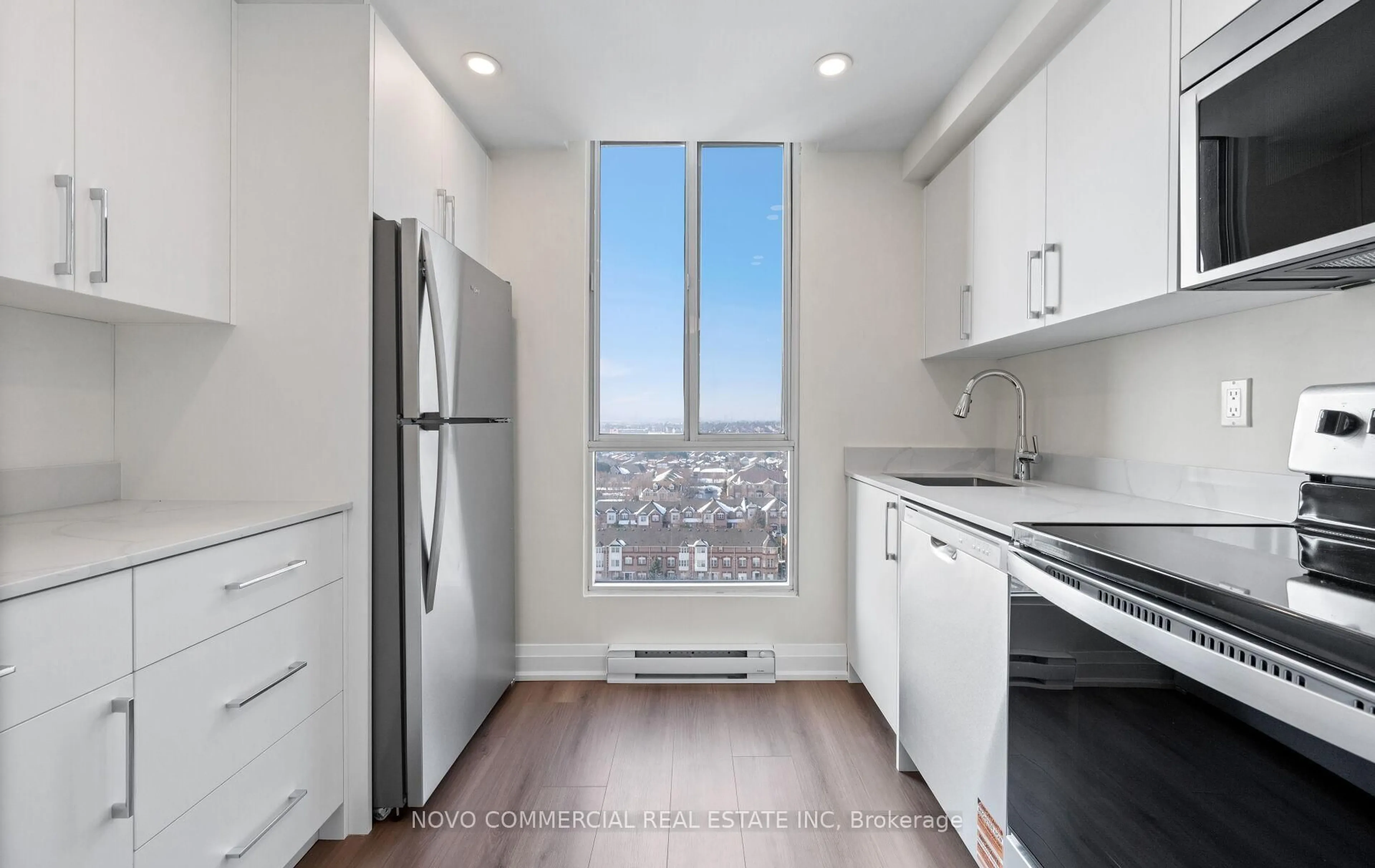 Standard kitchen, unknown for 145 Hillcrest Ave #1216, Mississauga Ontario L5B 3Z1