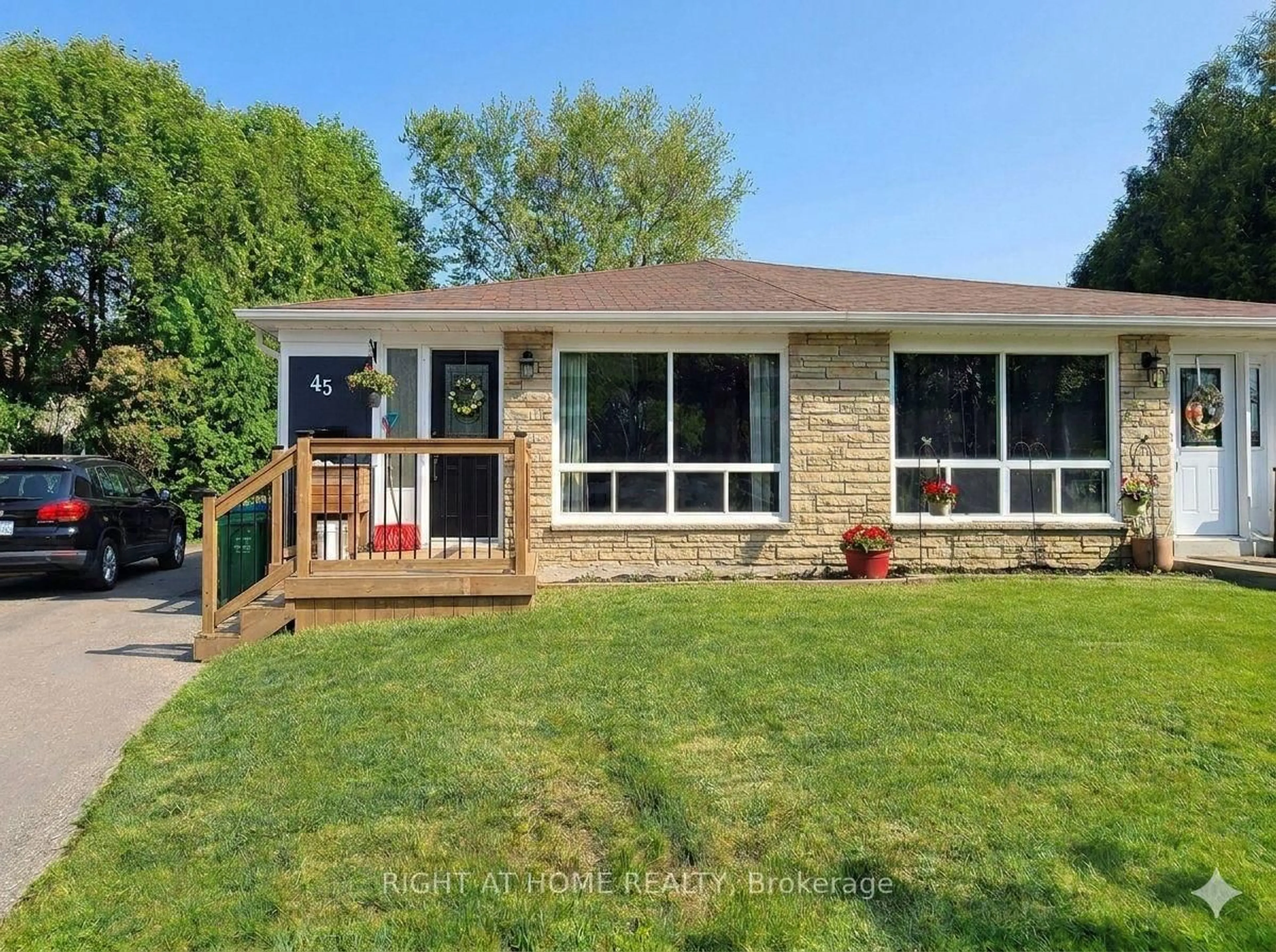 Home with brick exterior material, street for 45 Newstead Cres, Brampton Ontario L6V 2A8