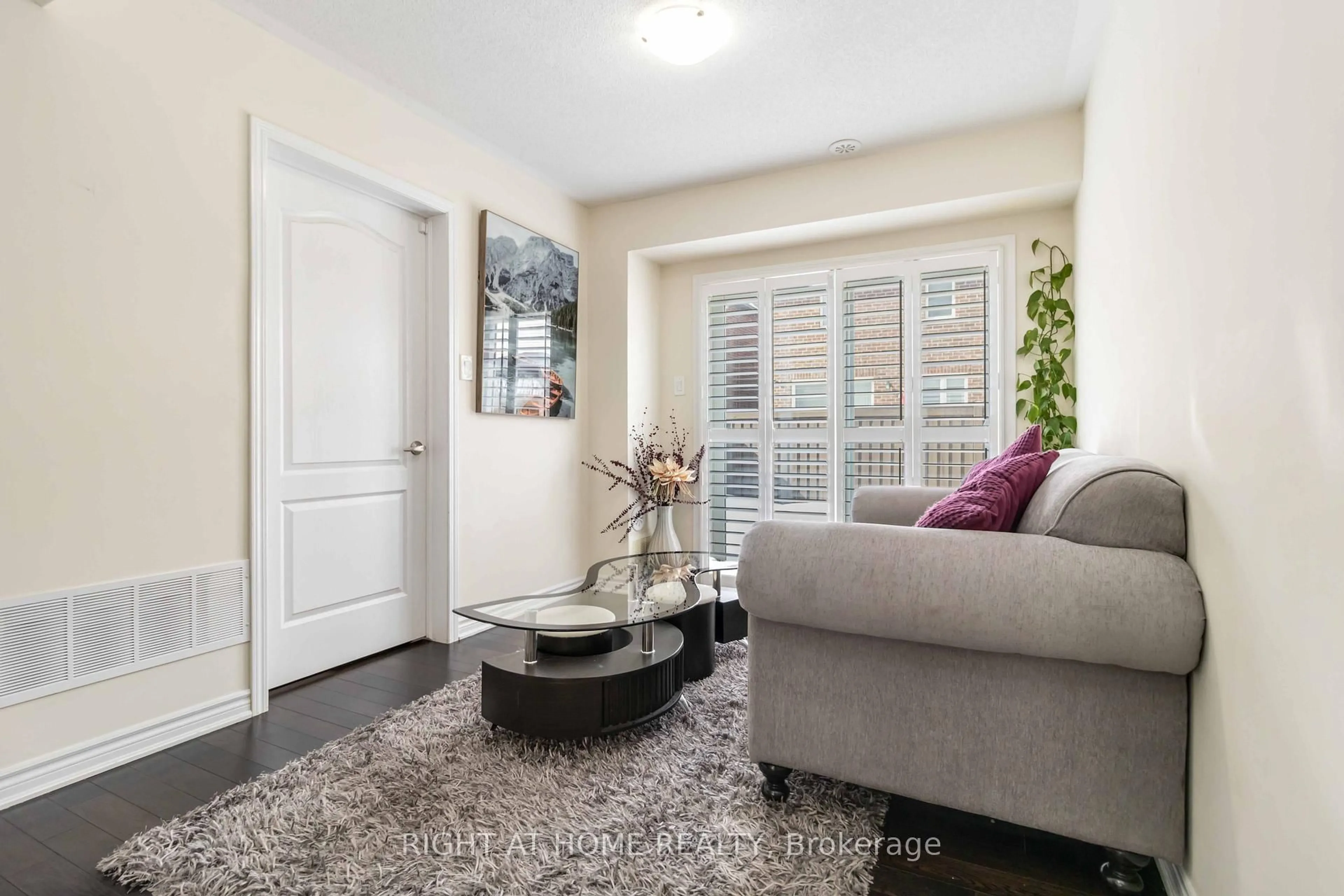 Living room with furniture, unknown for 40 Stewardship Rd Rd, Brampton Ontario L7A 4W6