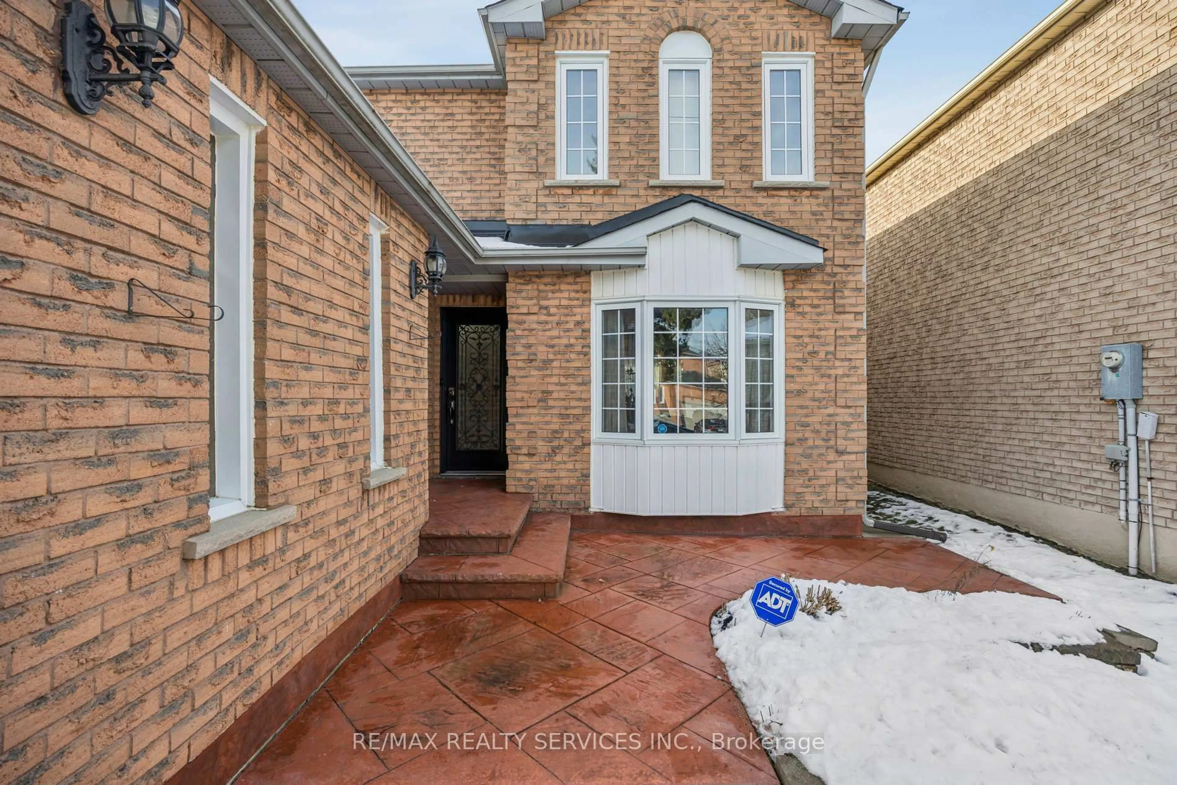 Home with brick exterior material, street for 7 Duggan Dr, Brampton Ontario L6Y 4K8