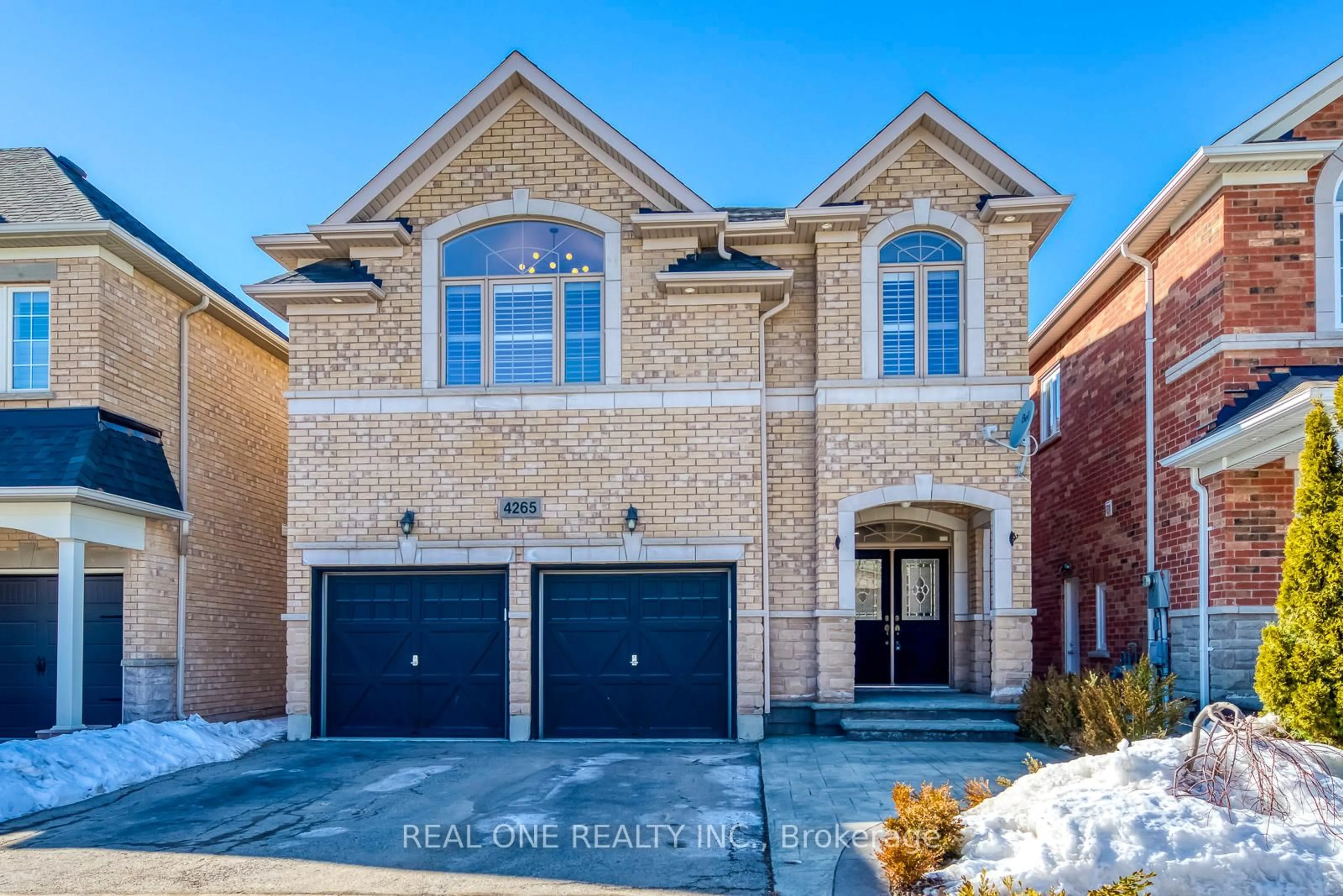 Home with brick exterior material, street for 4265 Ryan Lane, Burlington Ontario L7M 0M3