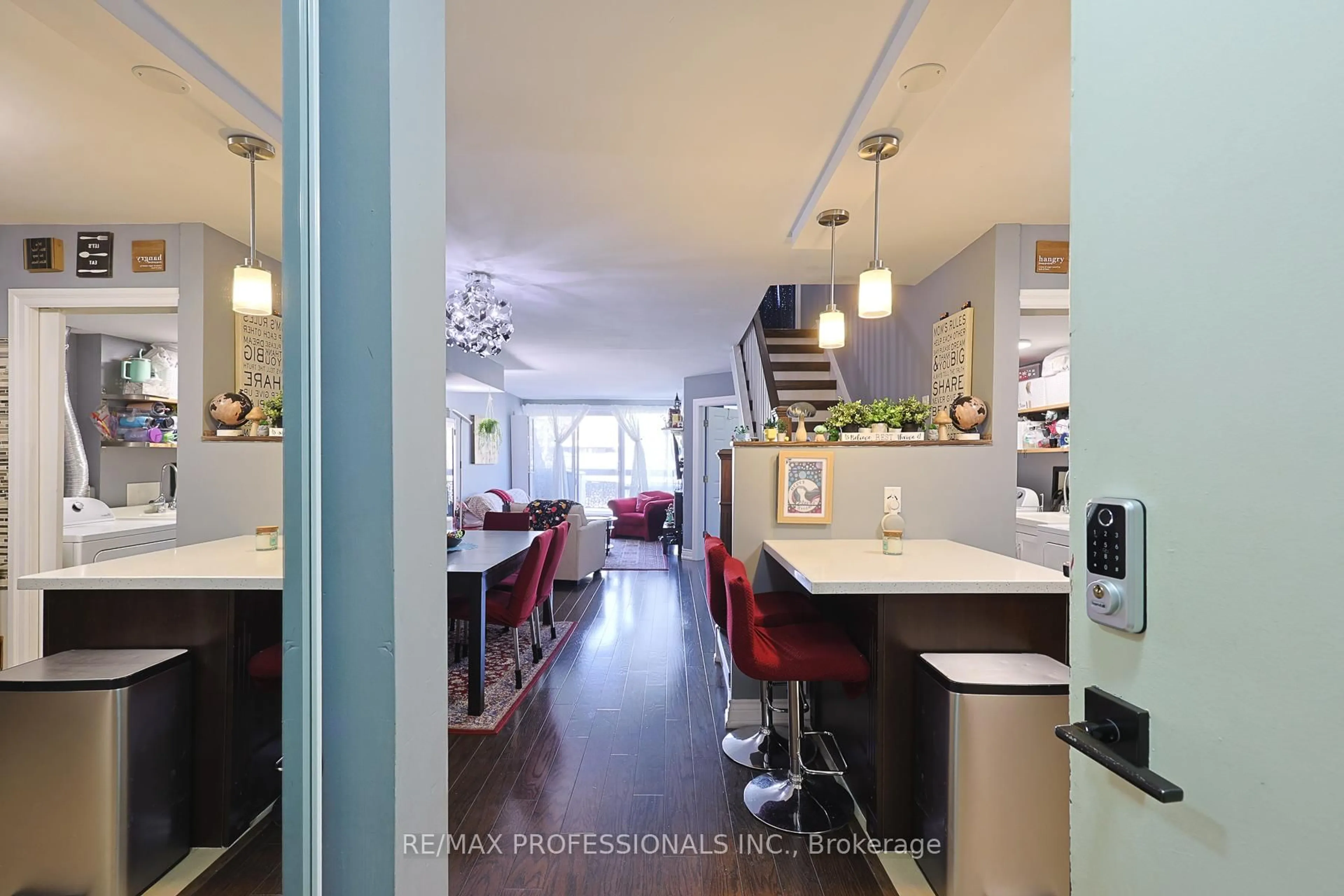 Open concept kitchen, ceramic/tile floor for 364 The East Mall St #318, Toronto Ontario M9B 6C5