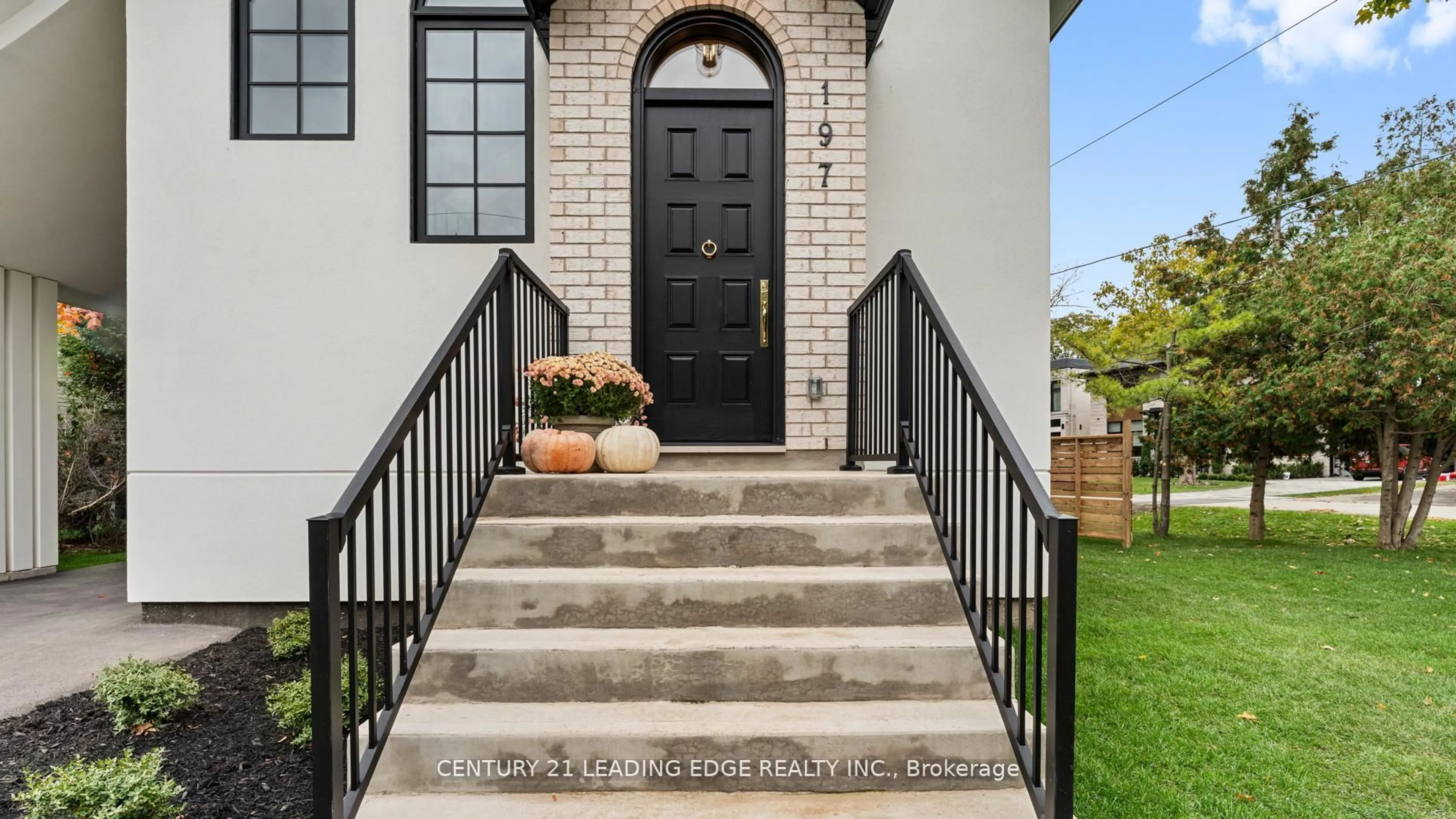 Unknown for 197 Glen Oak Dr, Oakville Ontario L6K 2J3