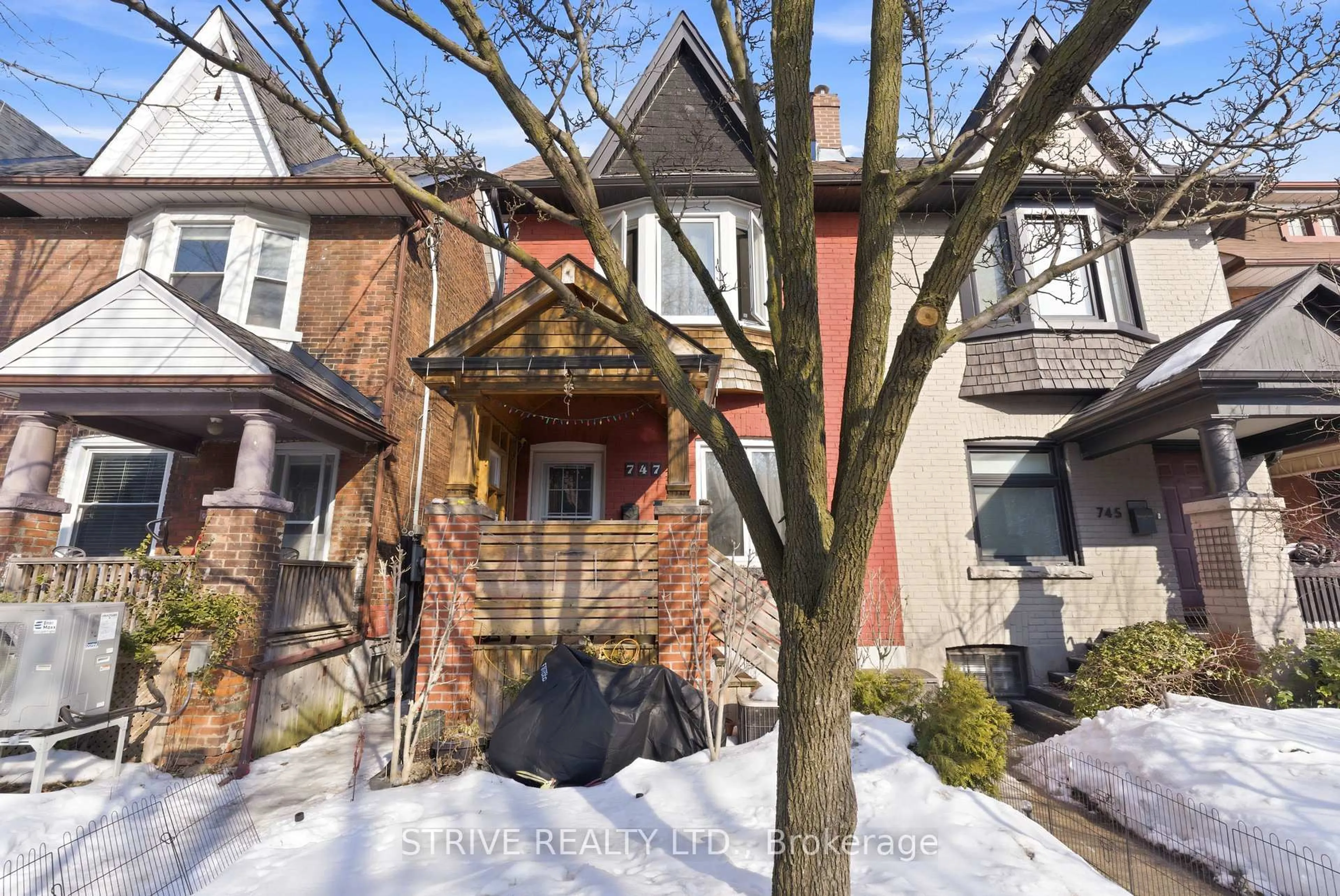 Home with brick exterior material, street for 747 Gladstone Ave, Toronto Ontario M6H 3J5