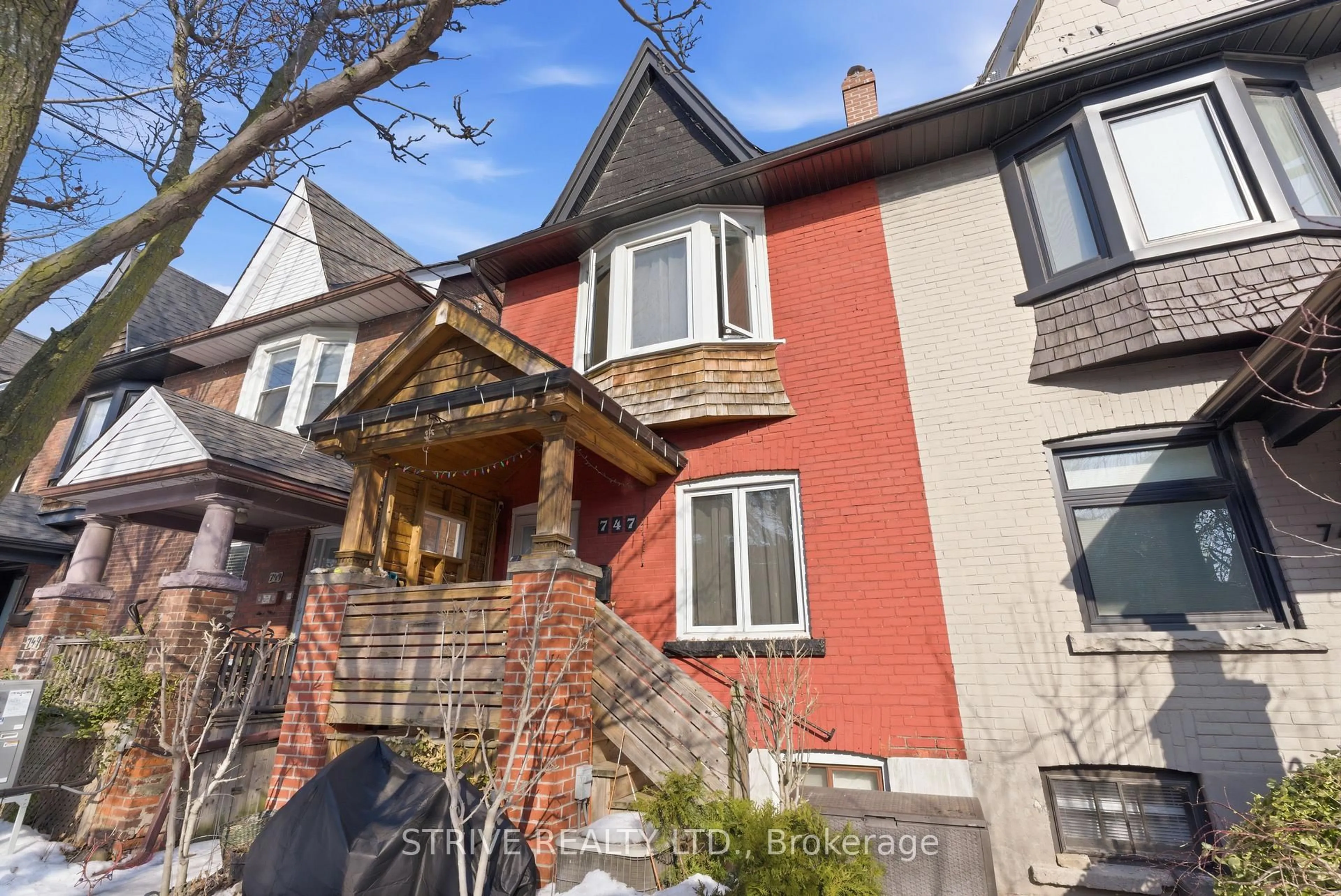 Home with brick exterior material, street for 747 Gladstone Ave, Toronto Ontario M6H 3J5