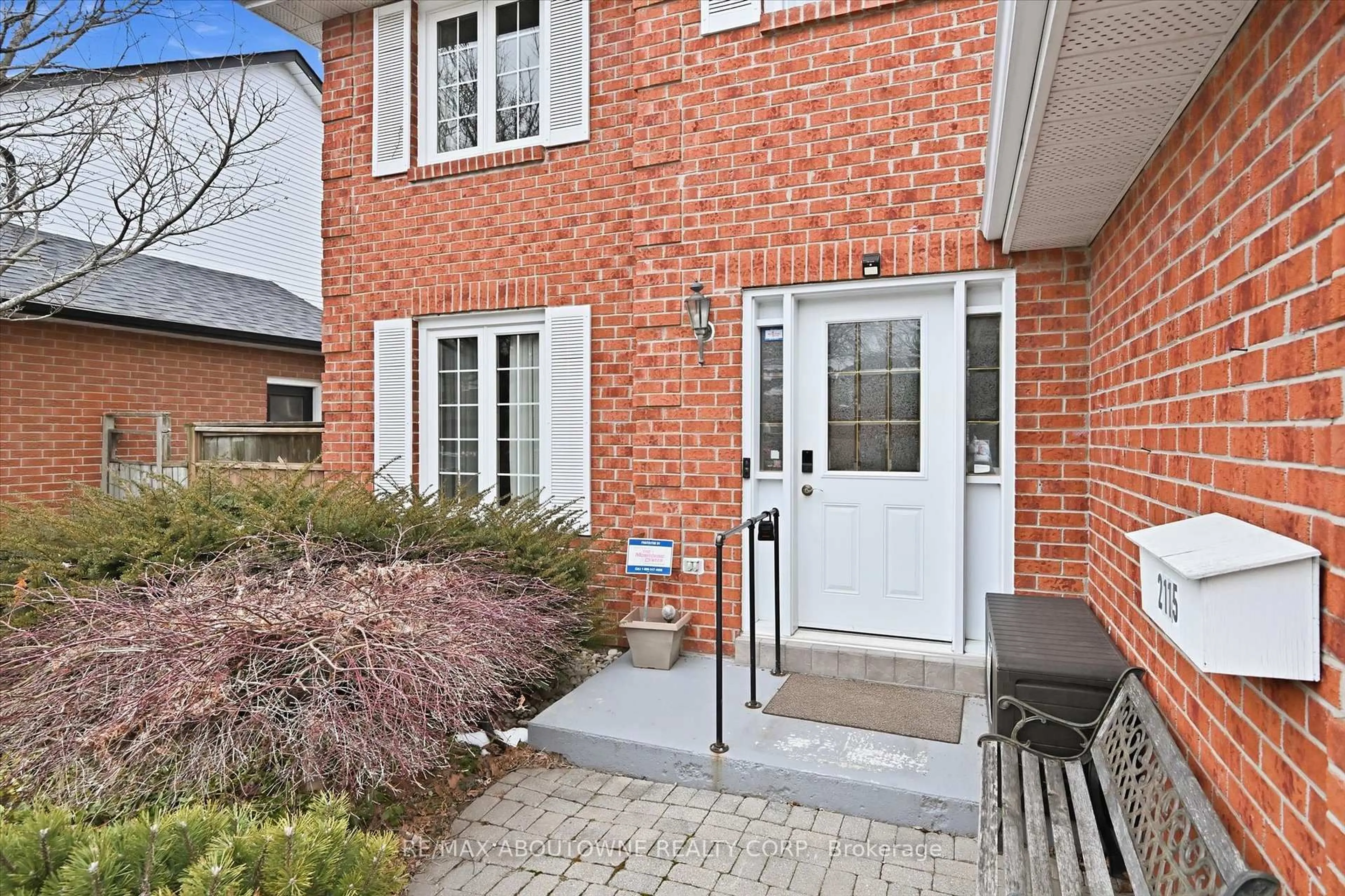 Home with brick exterior material, street for 2115 Upland Dr, Burlington Ontario L7M 2Z2