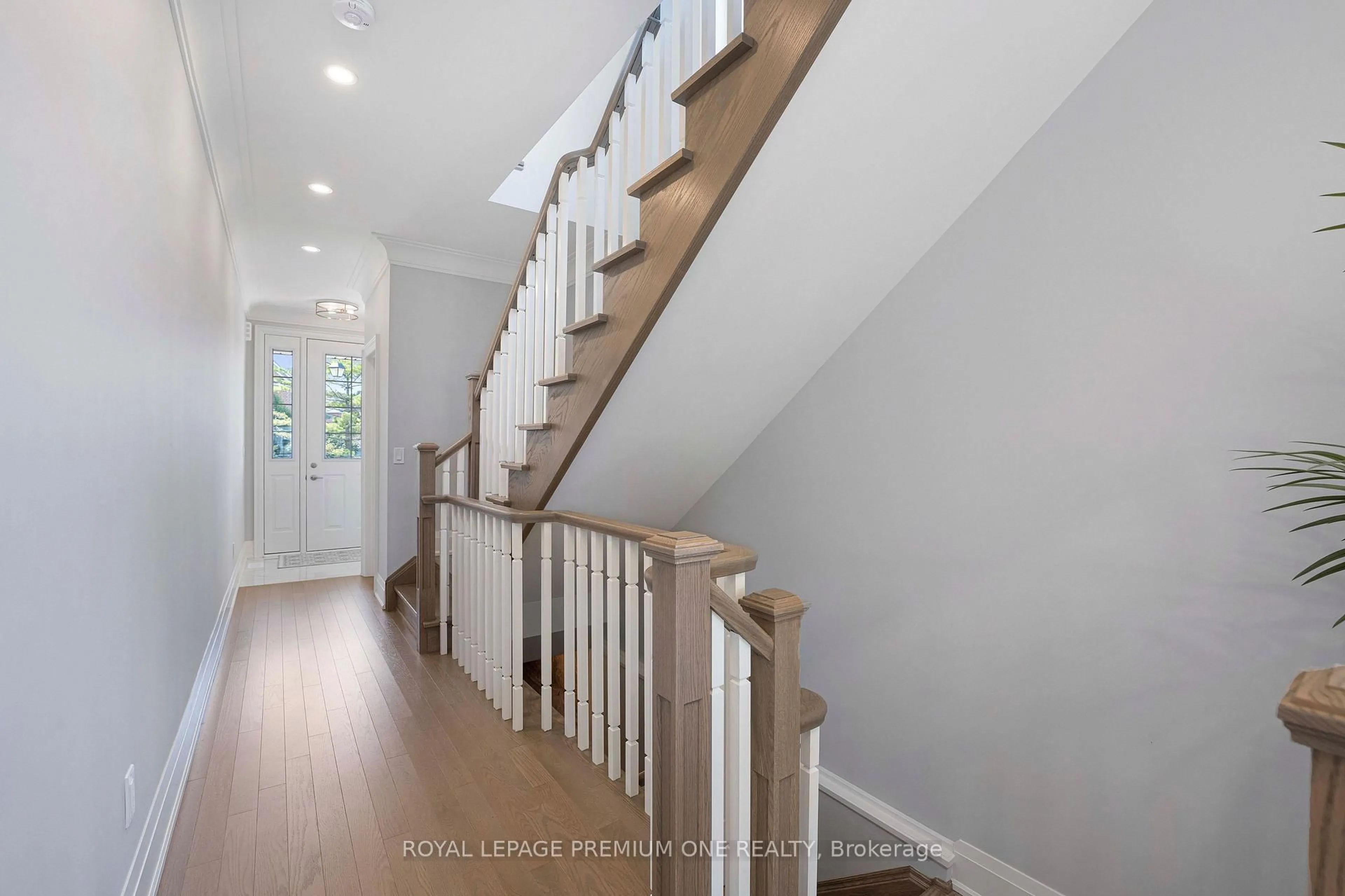 Unknown for 8 Jack Kenny Crt, Caledon Ontario L7E 2M5