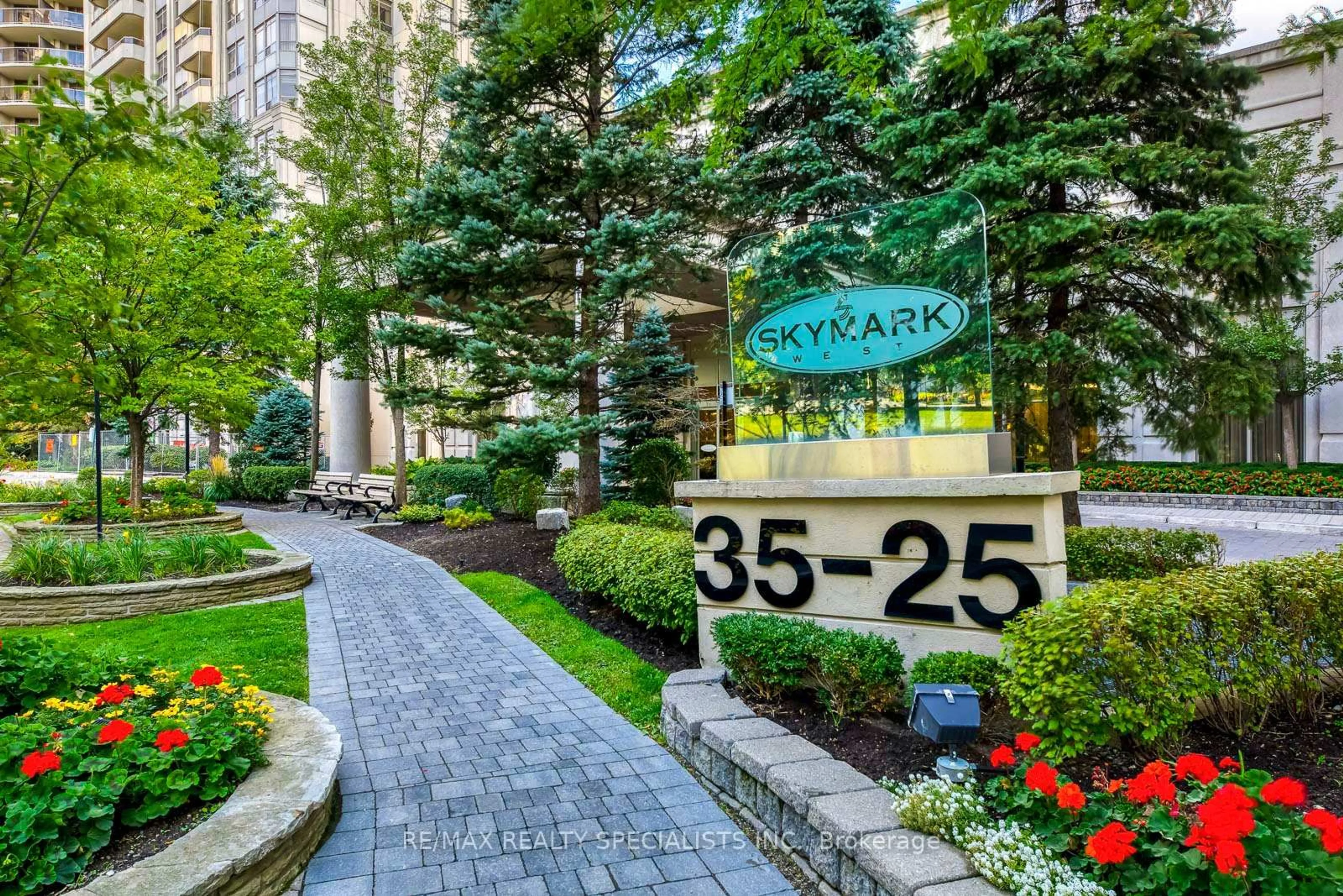 Unknown for 35 Kingsbridge Garden Circ #3005, Mississauga Ontario L5R 3Z5