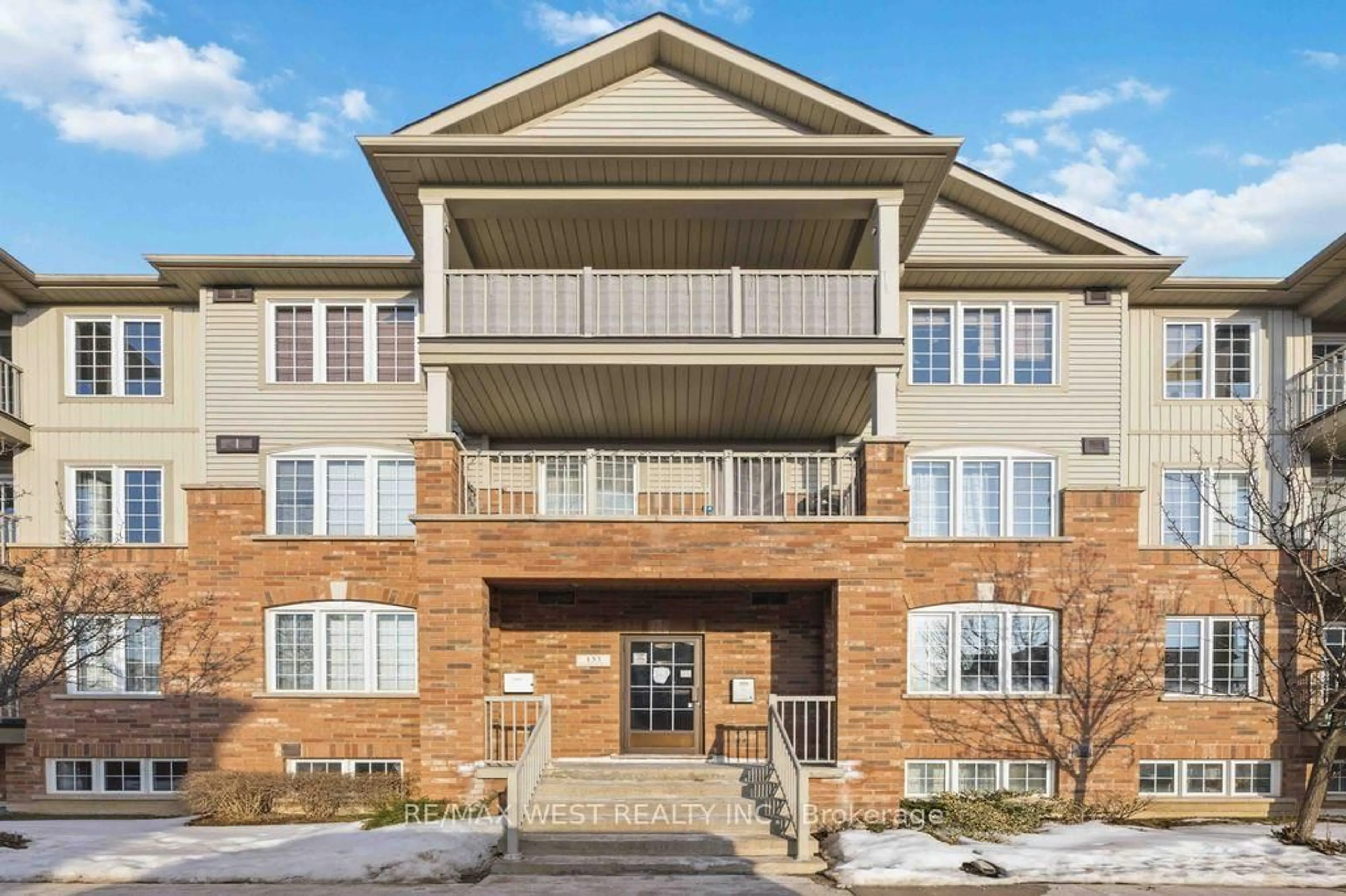 Unknown for 133 Isaac Devins Blvd #6, Toronto Ontario M9M 0C4