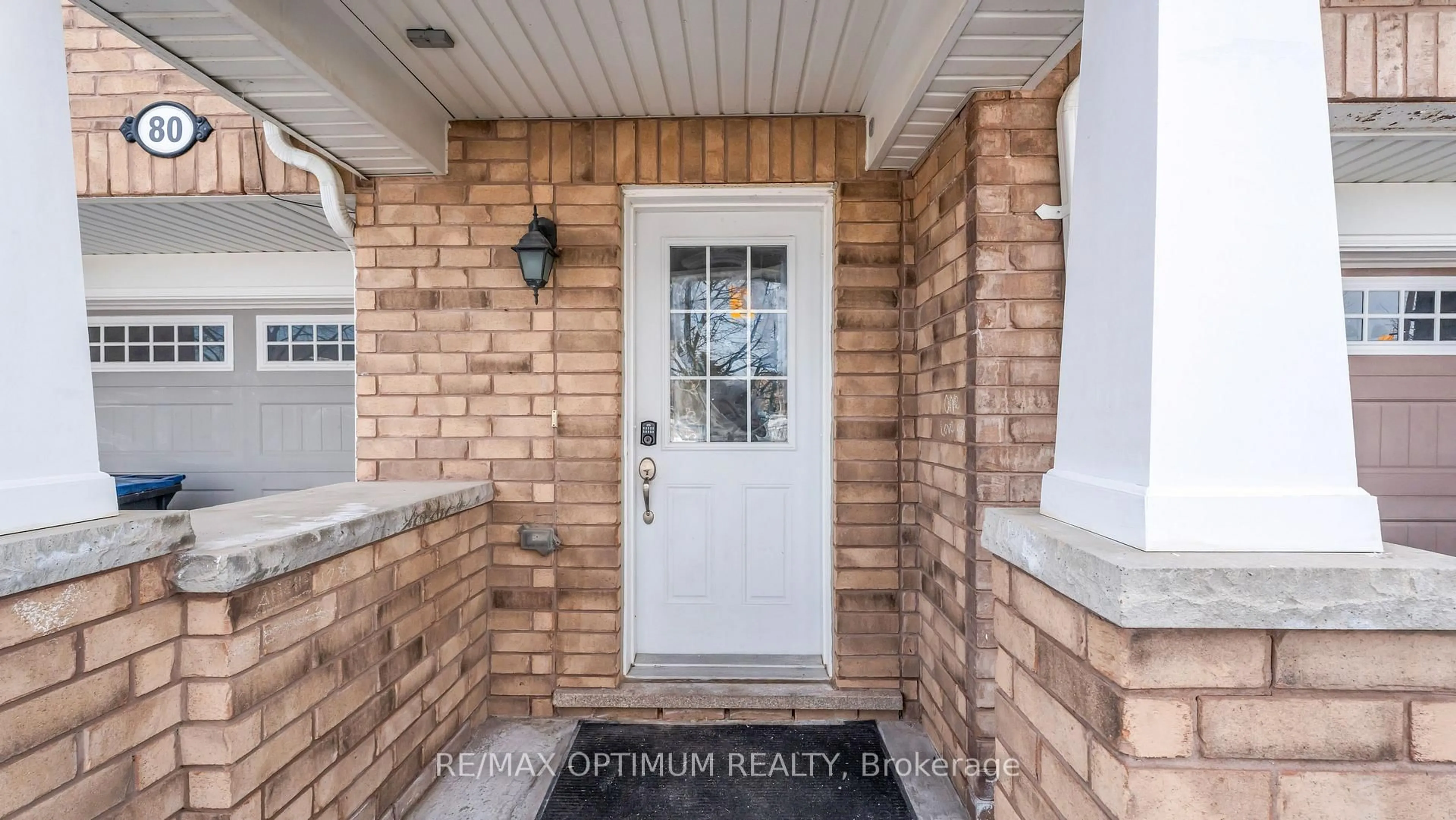 Indoor entryway for 80 Memory Lane, Brampton Ontario L7A 0W5