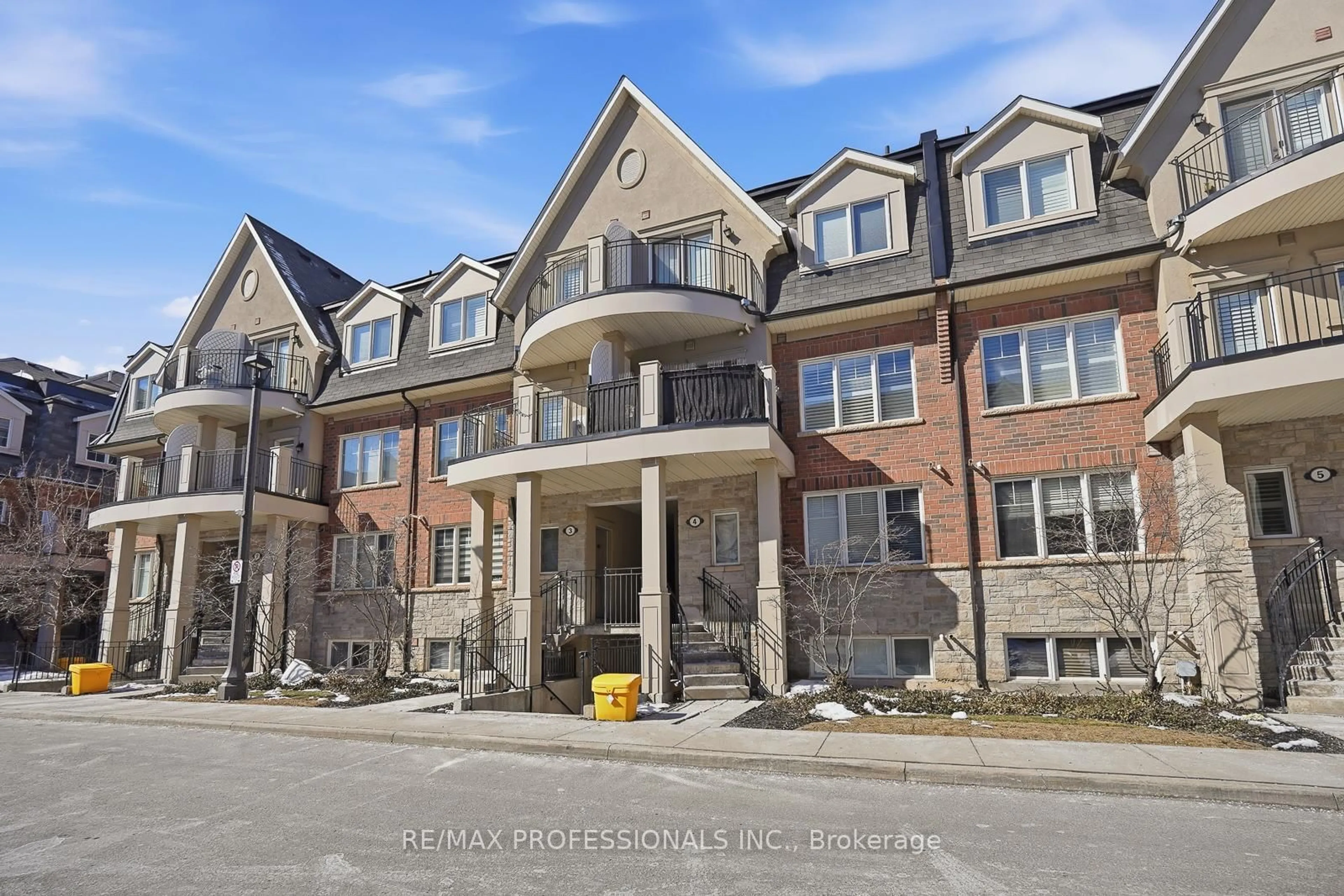 Unknown for 2420 Baronwood Dr #3-04, Oakville Ontario L6M 0X6