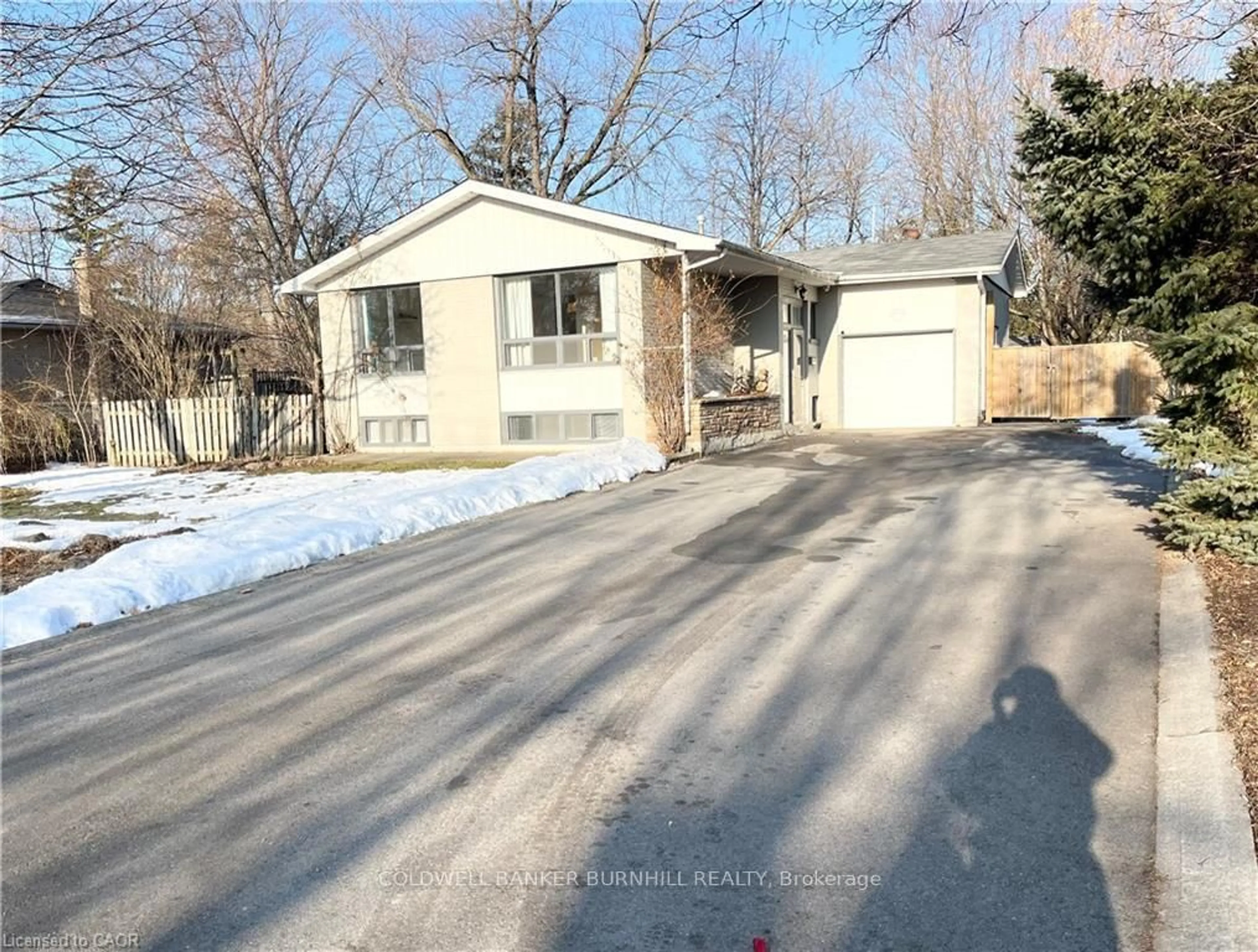 Unknown for 1175 PINEGROVE Rd, Oakville Ontario L6L 2W3