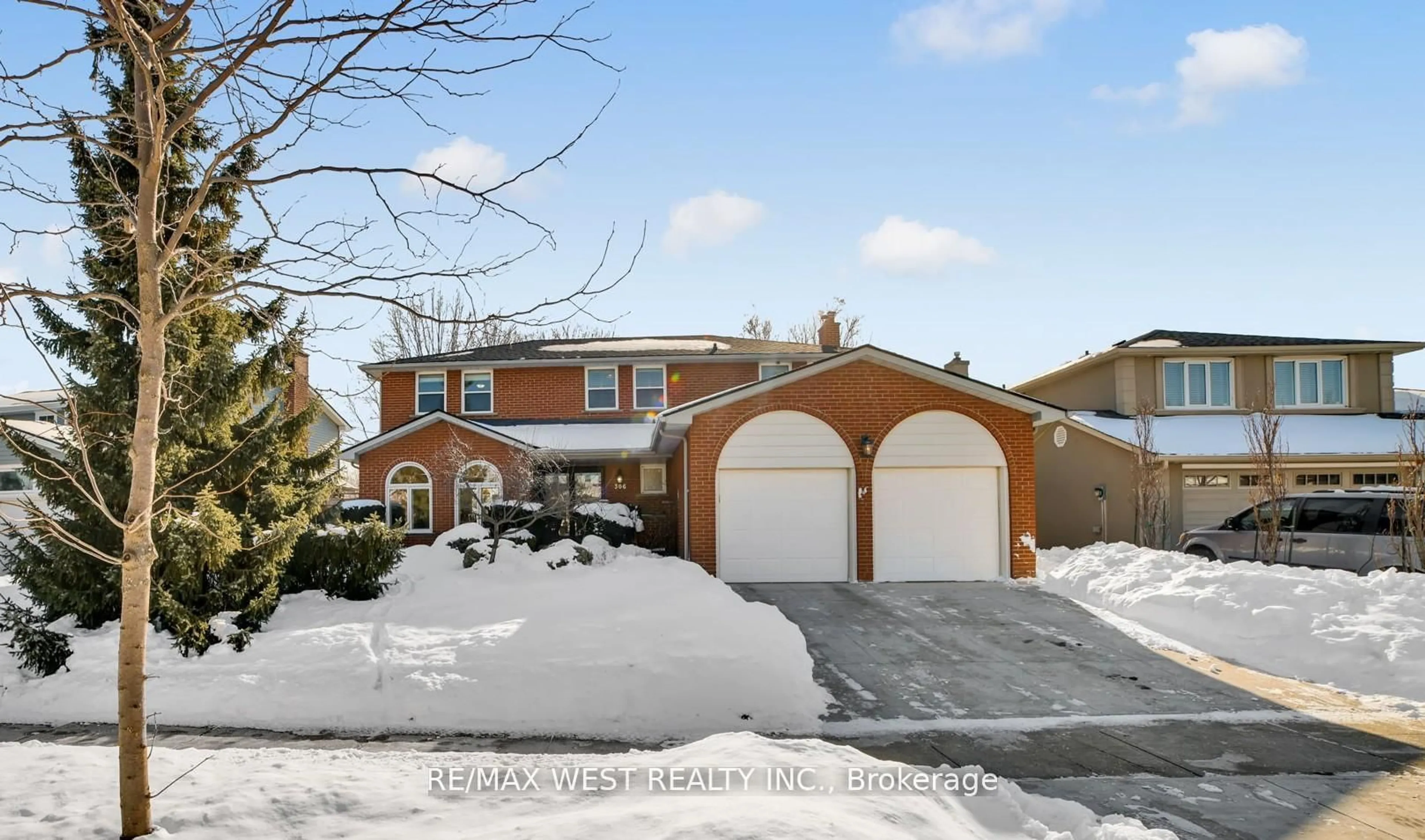 Unknown for 306 Pinegrove Rd, Oakville Ontario L6K 3P9