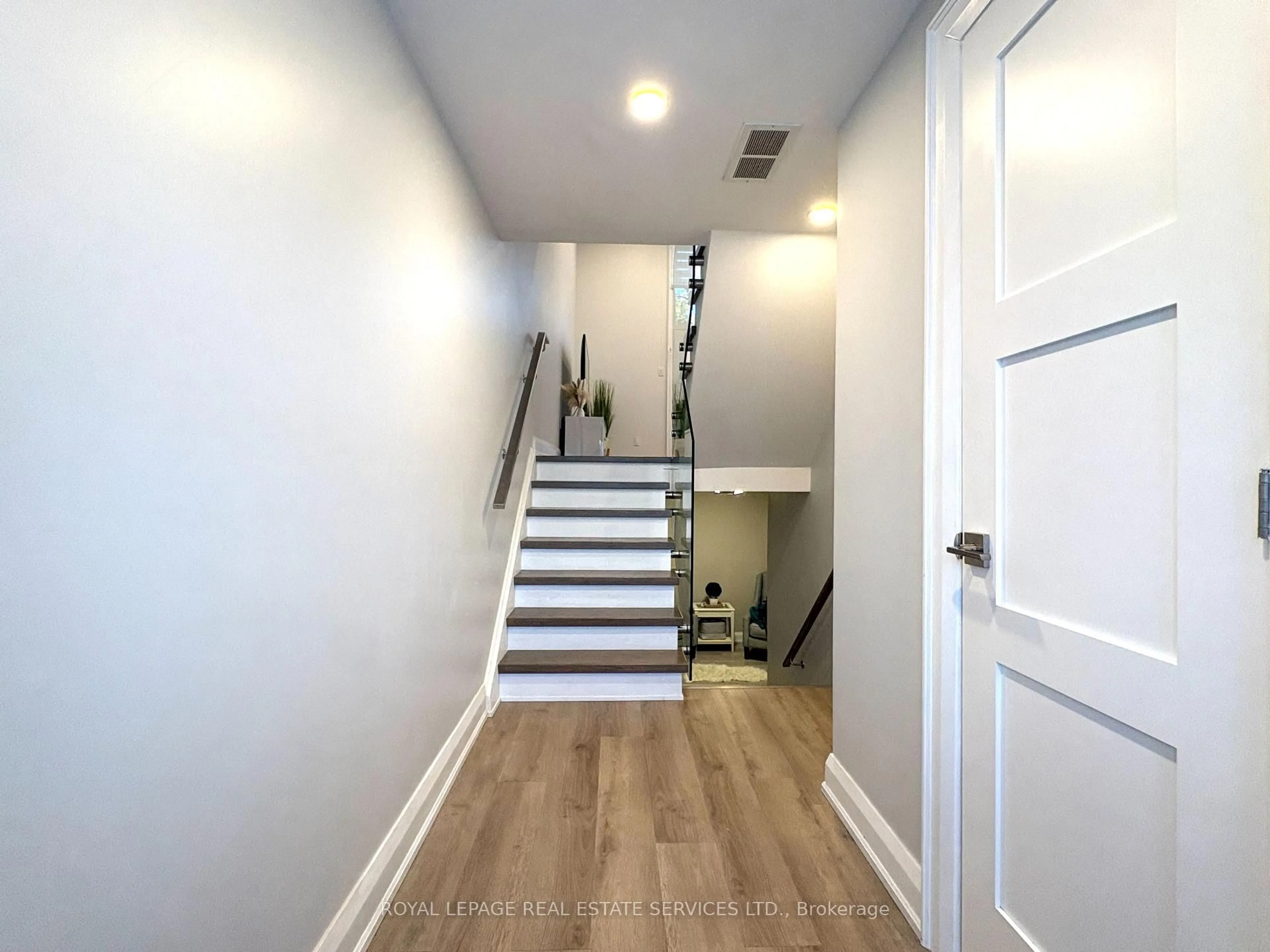 Unknown for 629 Rathburn Rd #30, Toronto Ontario M9C 3T5