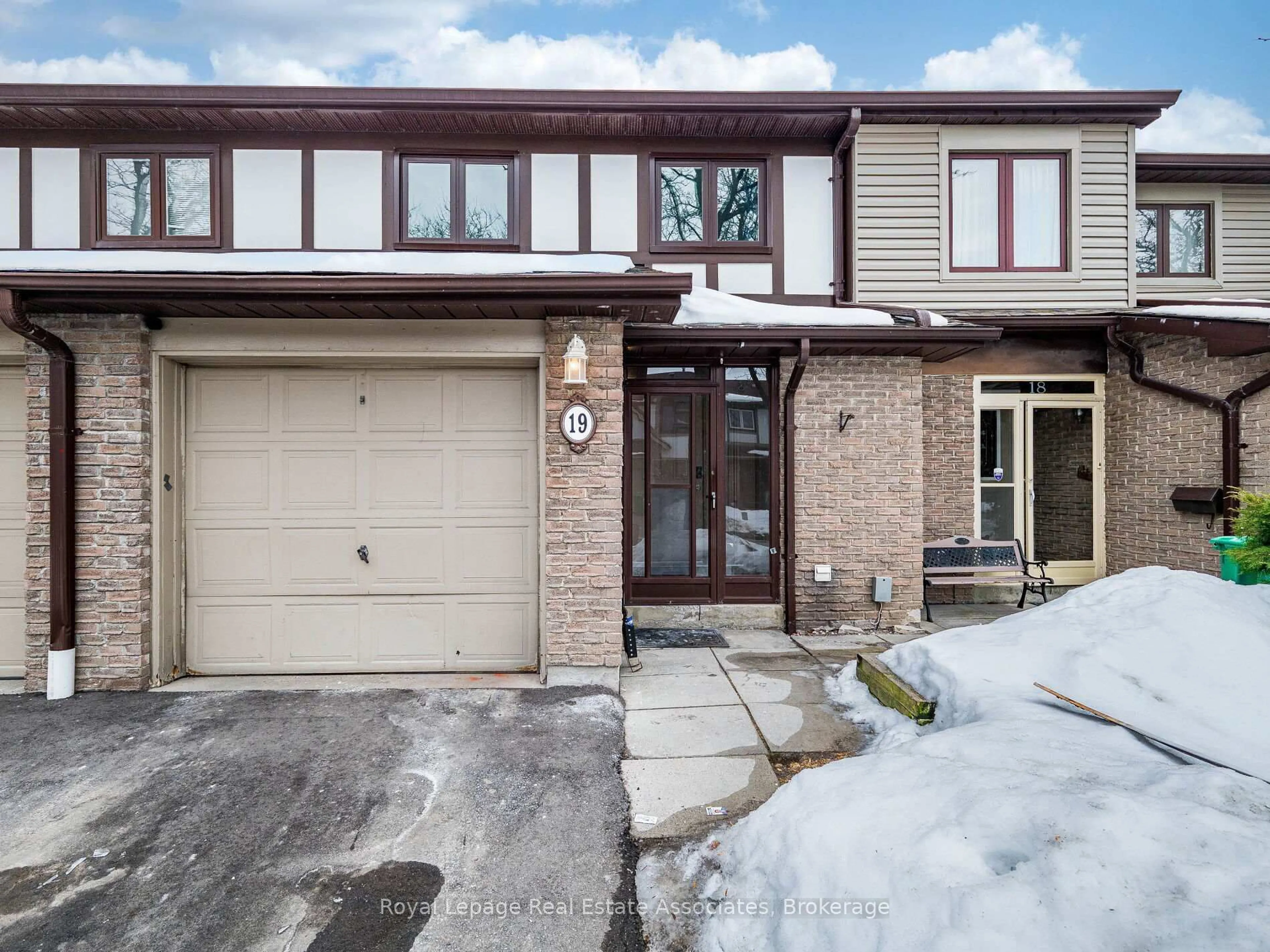 Home with brick exterior material, street for 19 Gatwick Lane, Brampton Ontario L6S 2E4