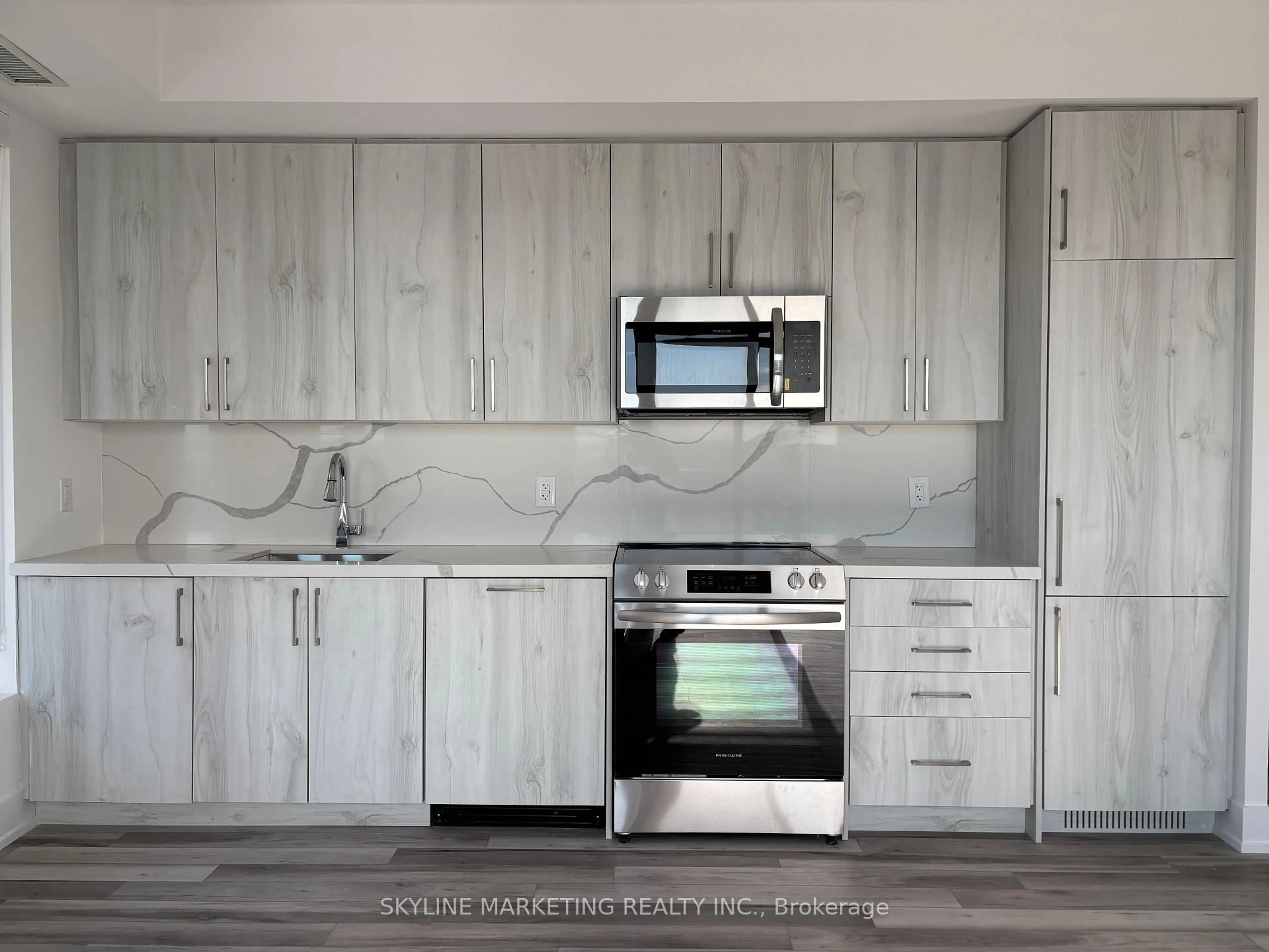 Open concept kitchen, unknown for 2450 Old Bronte Rd #445, Oakville Ontario L6M 5P6