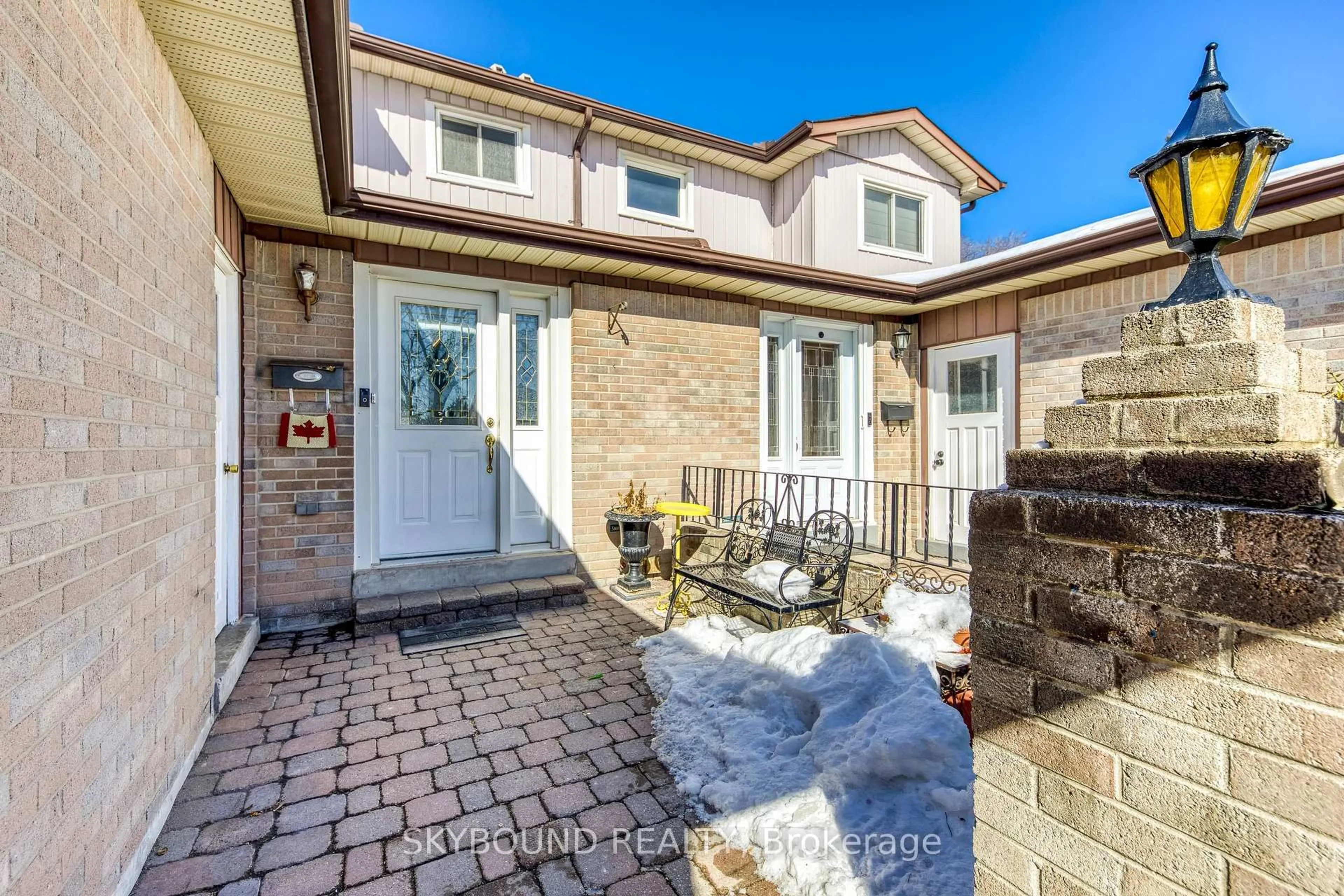 Home with brick exterior material, street for 3438 Martins Pine Cres, Mississauga Ontario L5L 1G4