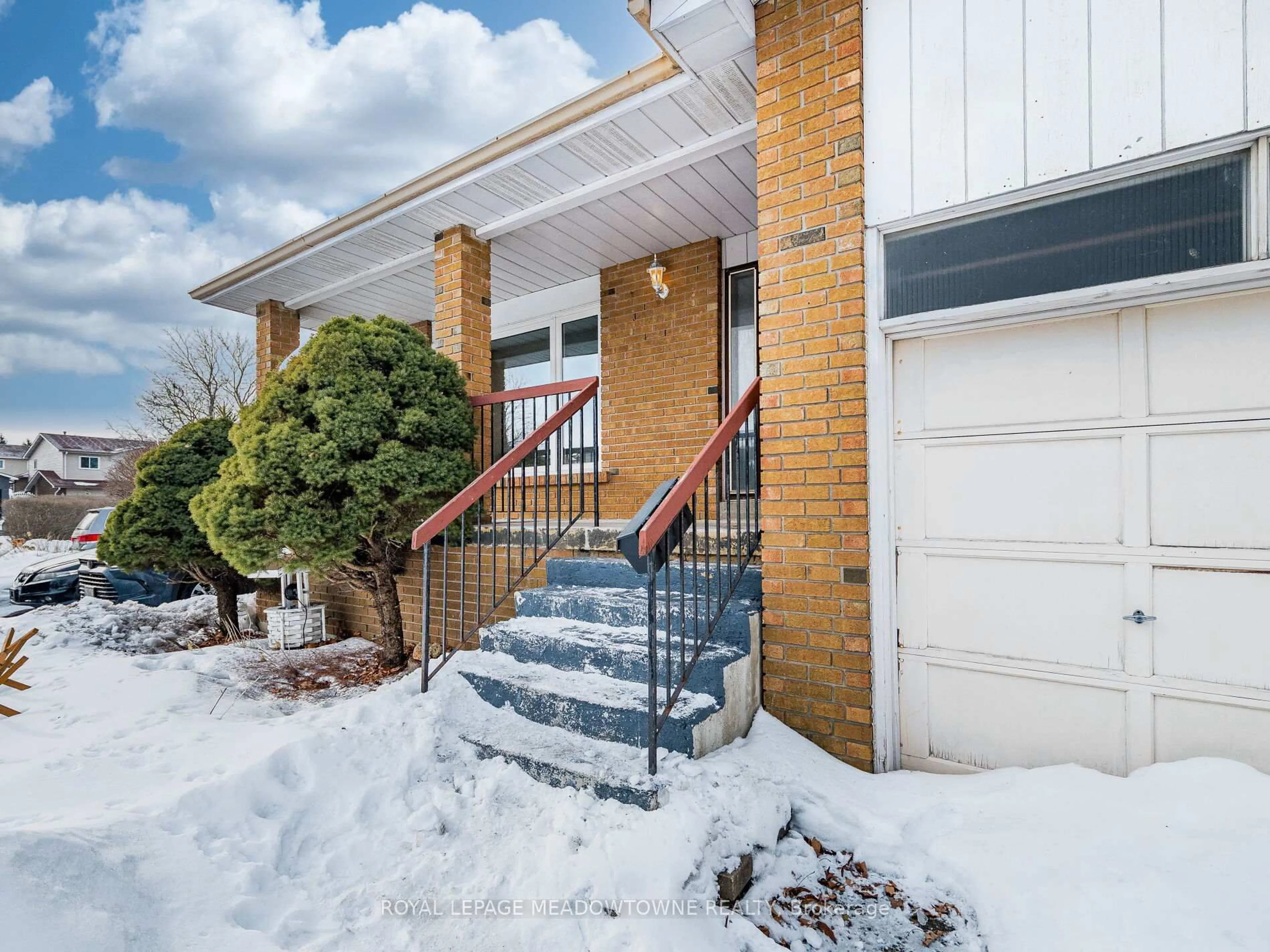 Unknown for 66 Pluto Dr, Brampton Ontario L6V 3W5