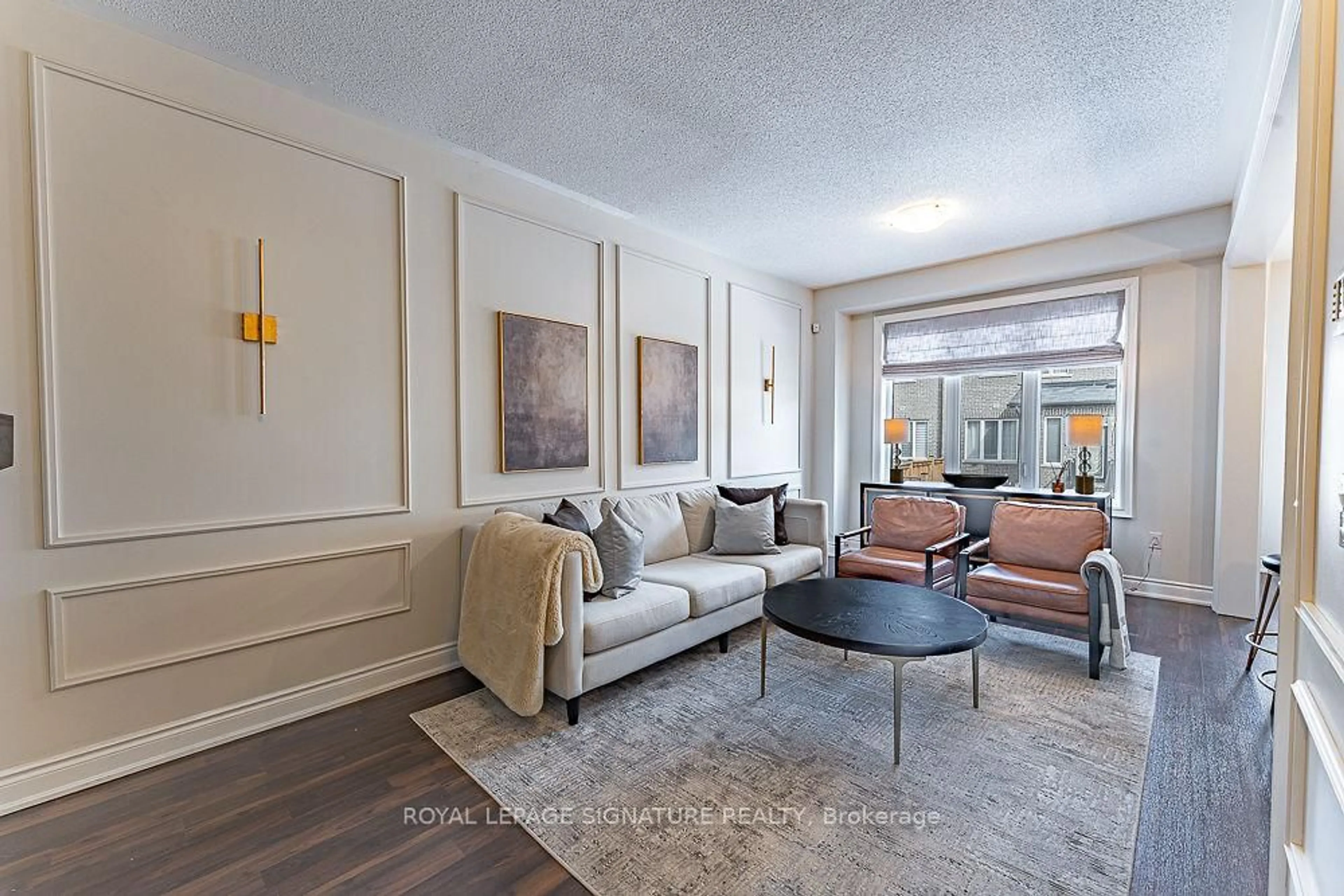 Living room with furniture, unknown for 109 Holbrook Crt, Milton Ontario L9E 1J2