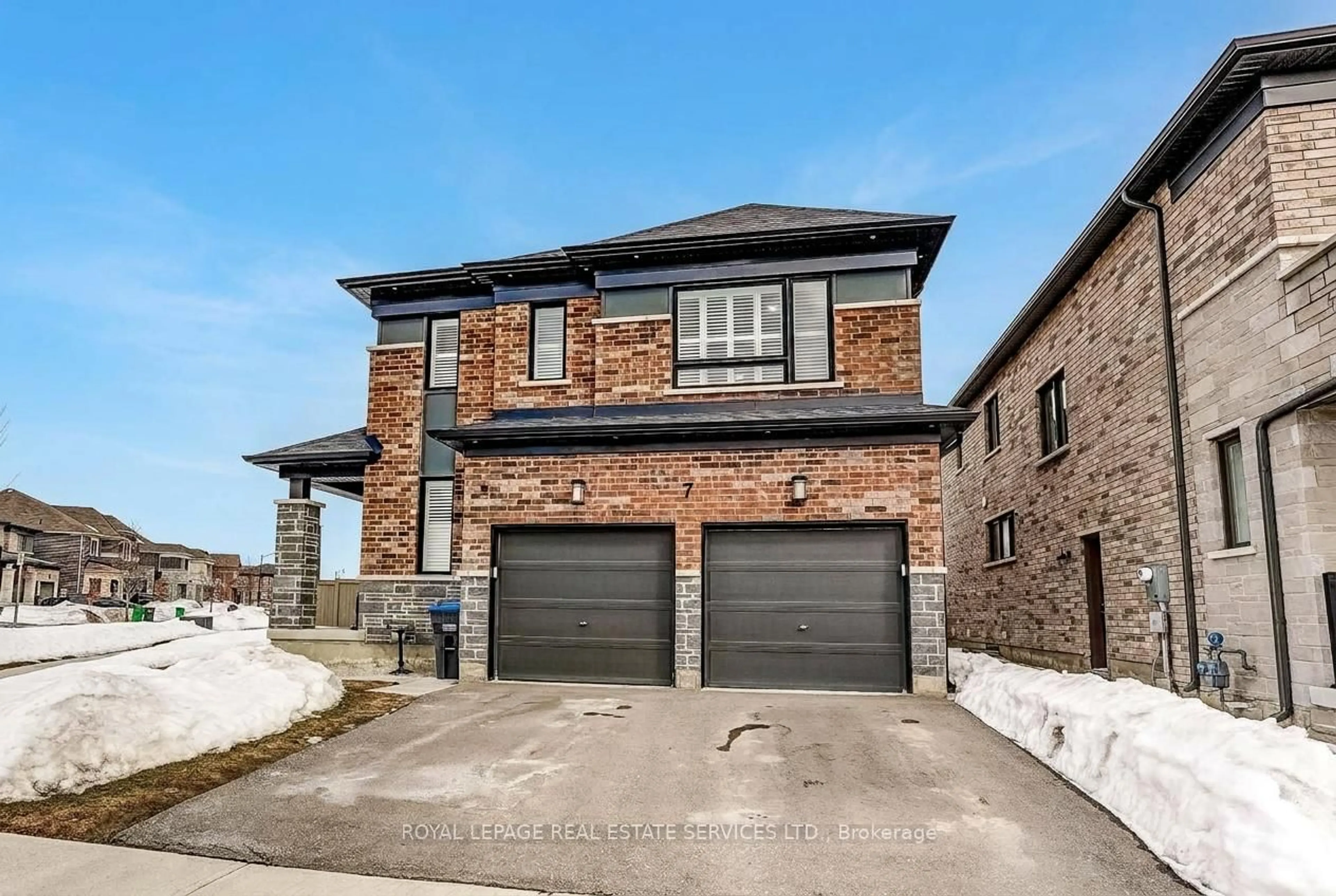 Home with brick exterior material, street for 7 Cyclone Tr, Brampton Ontario L7A 5E8