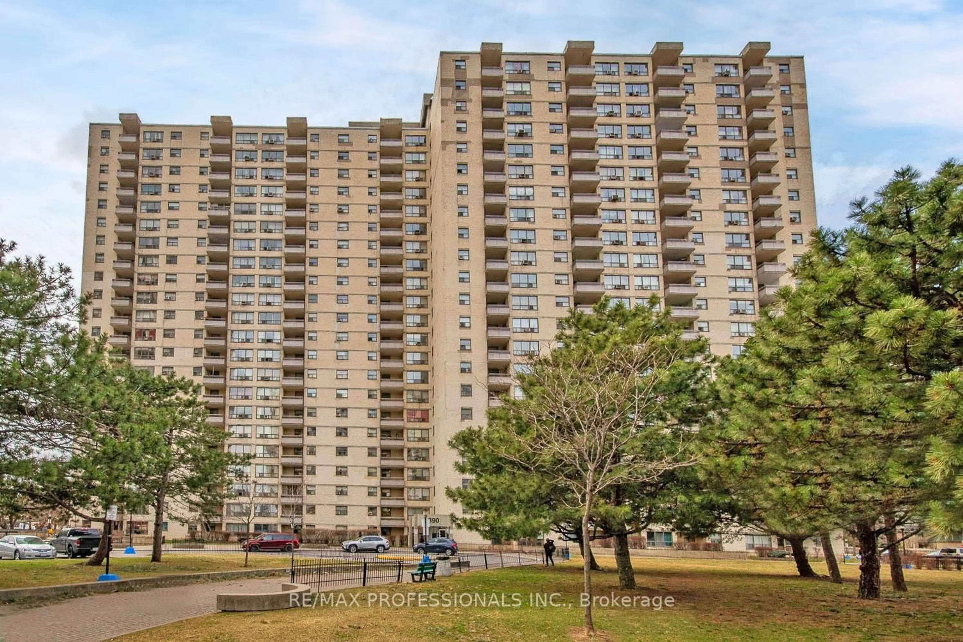 Unknown for 390 Dixon Rd #1405, Toronto Ontario M9R 1T4