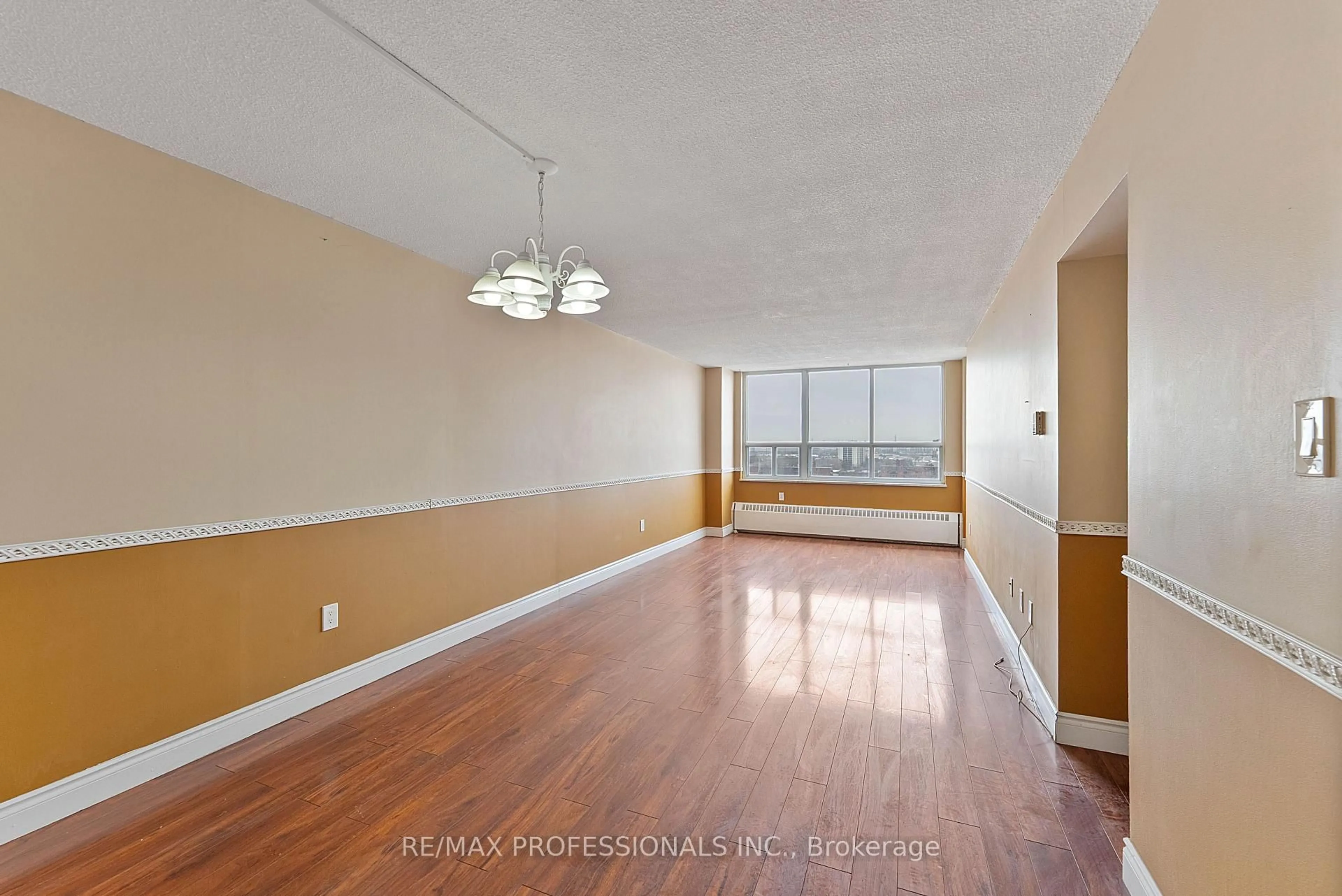 A pic of a room for 390 Dixon Rd #1405, Toronto Ontario M9R 1T4