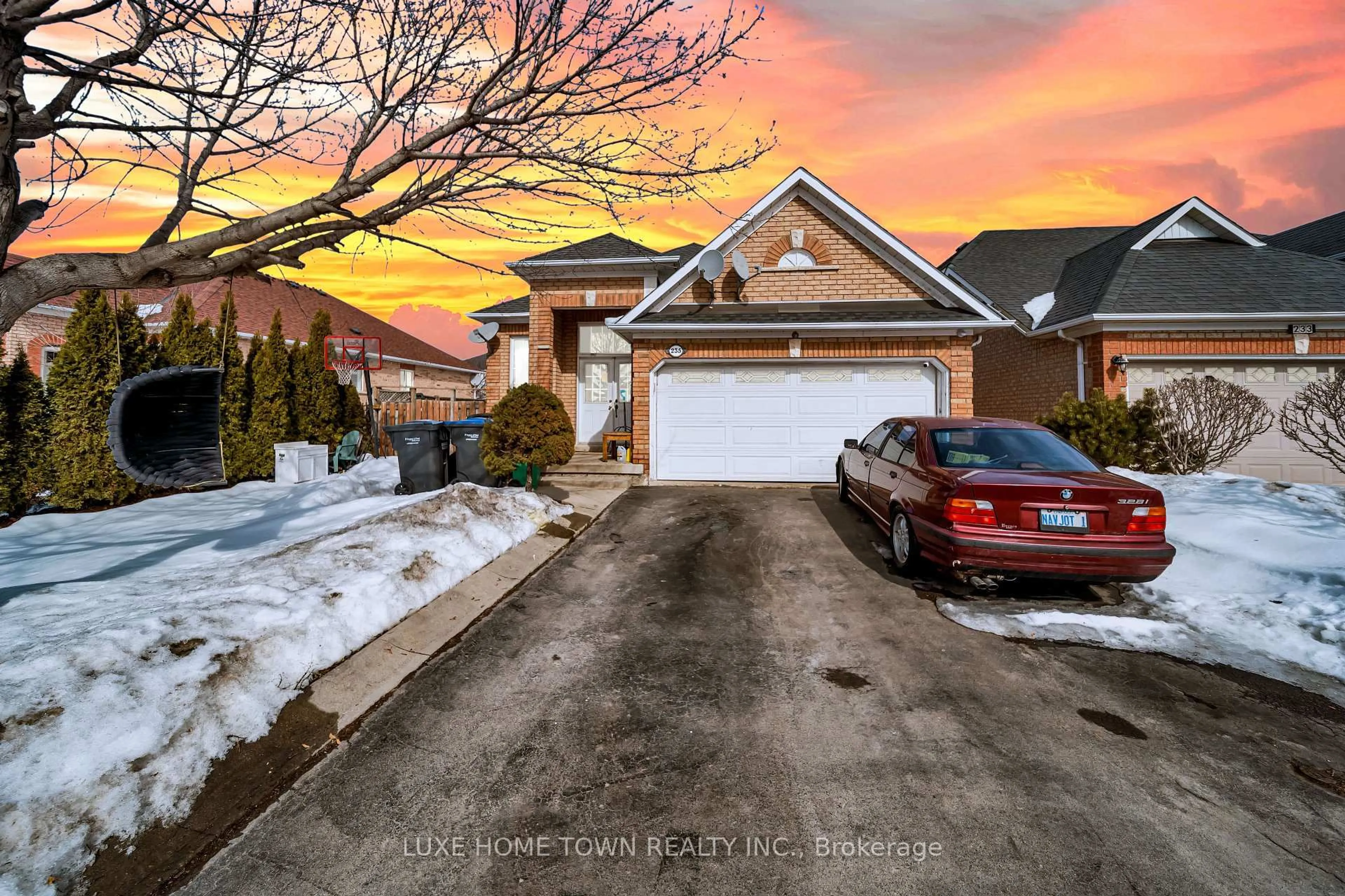 A pic from outside/outdoor area/front of a property/back of a property/a pic from drone, street for 235 Van Kirk Dr, Brampton Ontario L7A 1M2