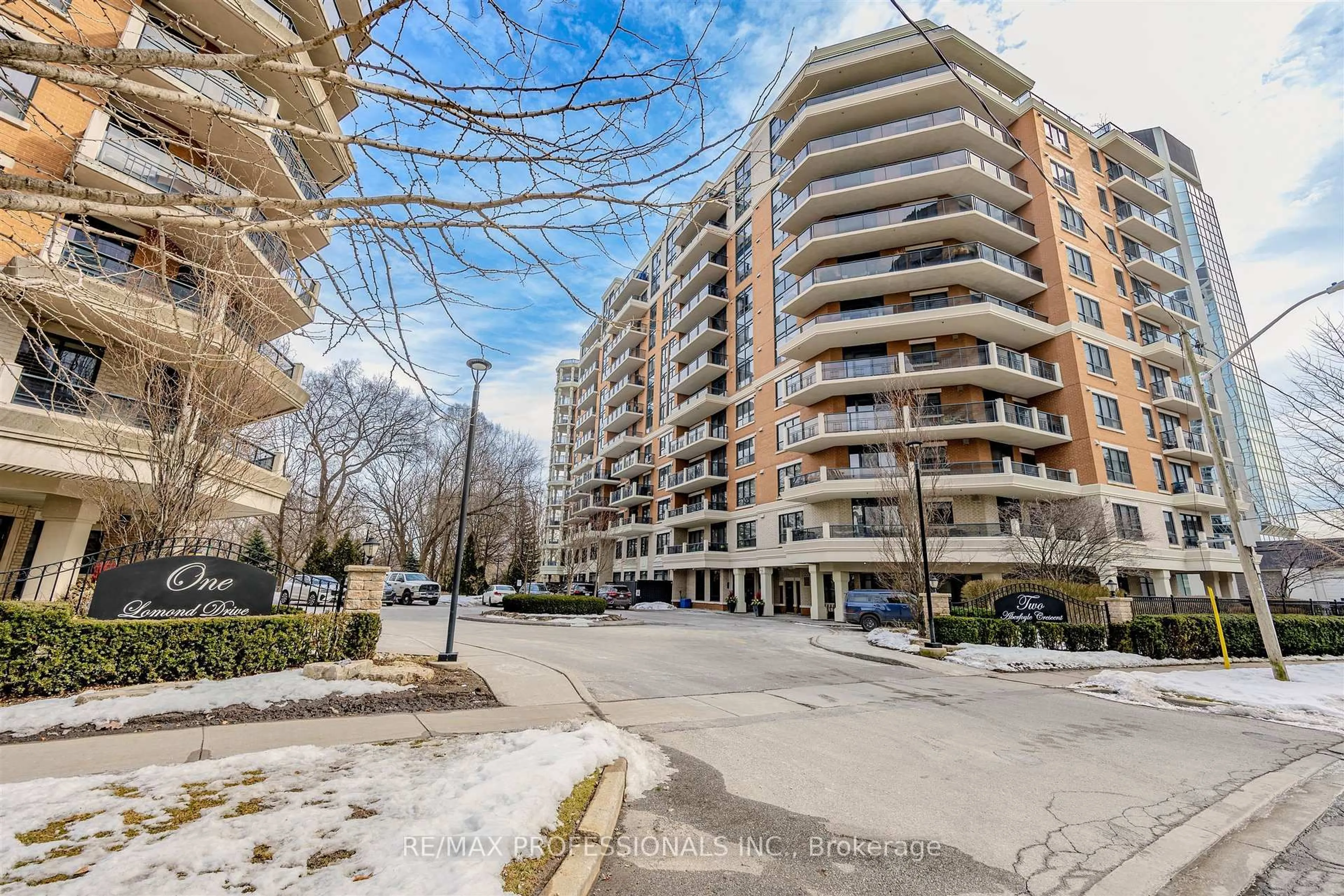 Patio, street for 2 Aberfoyle Cres #1006, Toronto Ontario M8X 2Z8