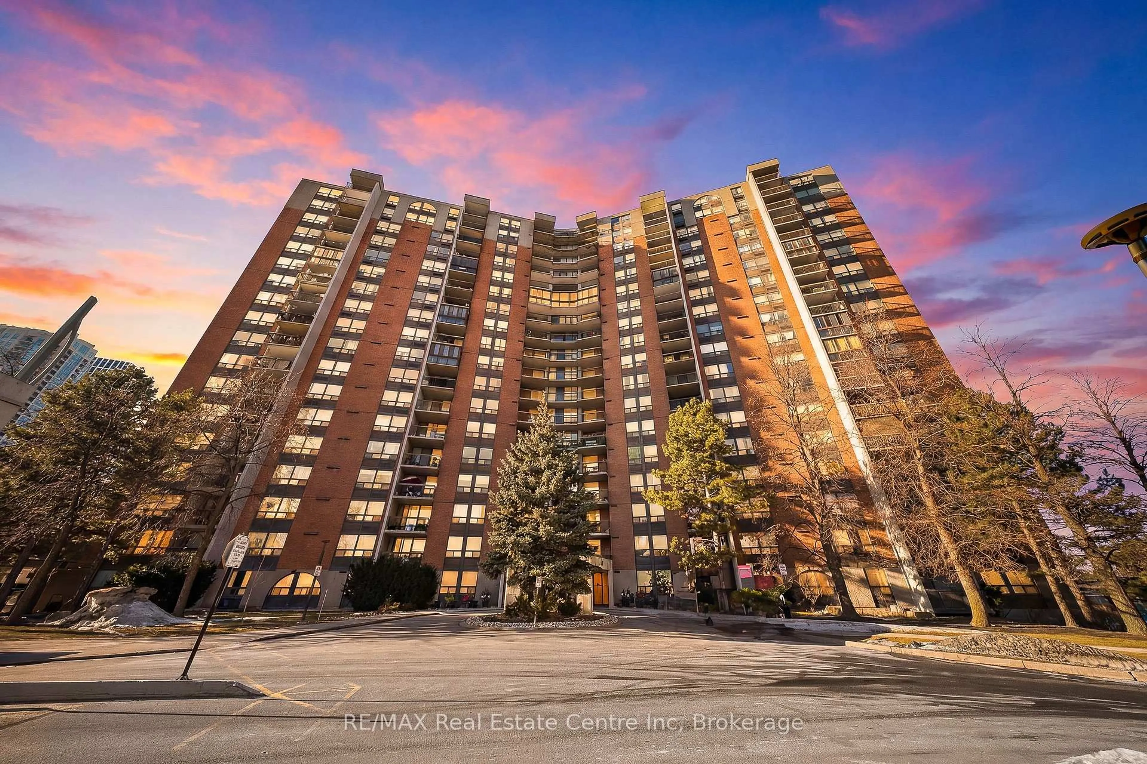 Unknown for 20 Mississauga Valley Blvd #1204, Mississauga Ontario L5A 3S1