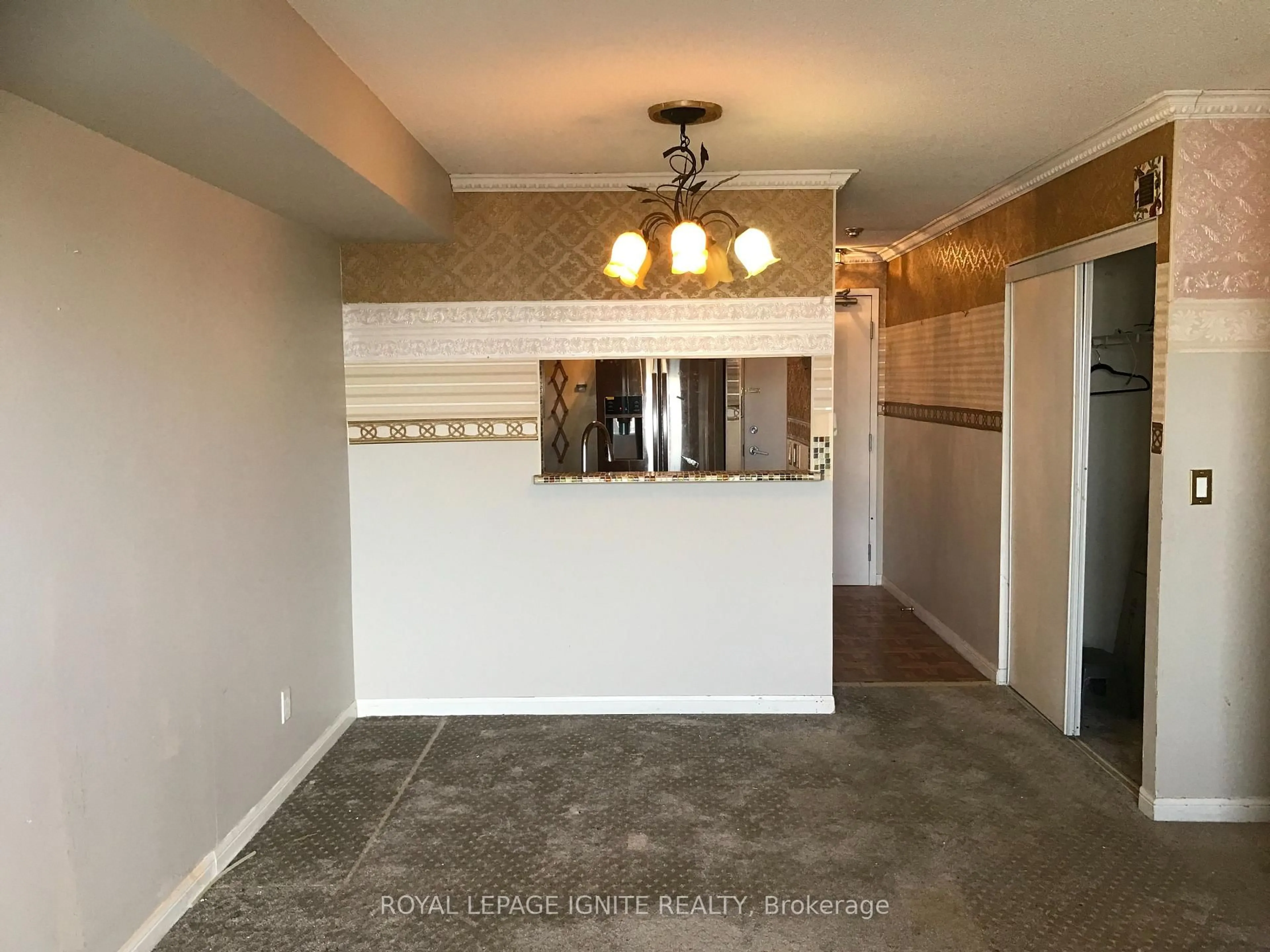 Unknown for 4 Elsinore Path #602, Toronto Ontario M8V 4G7