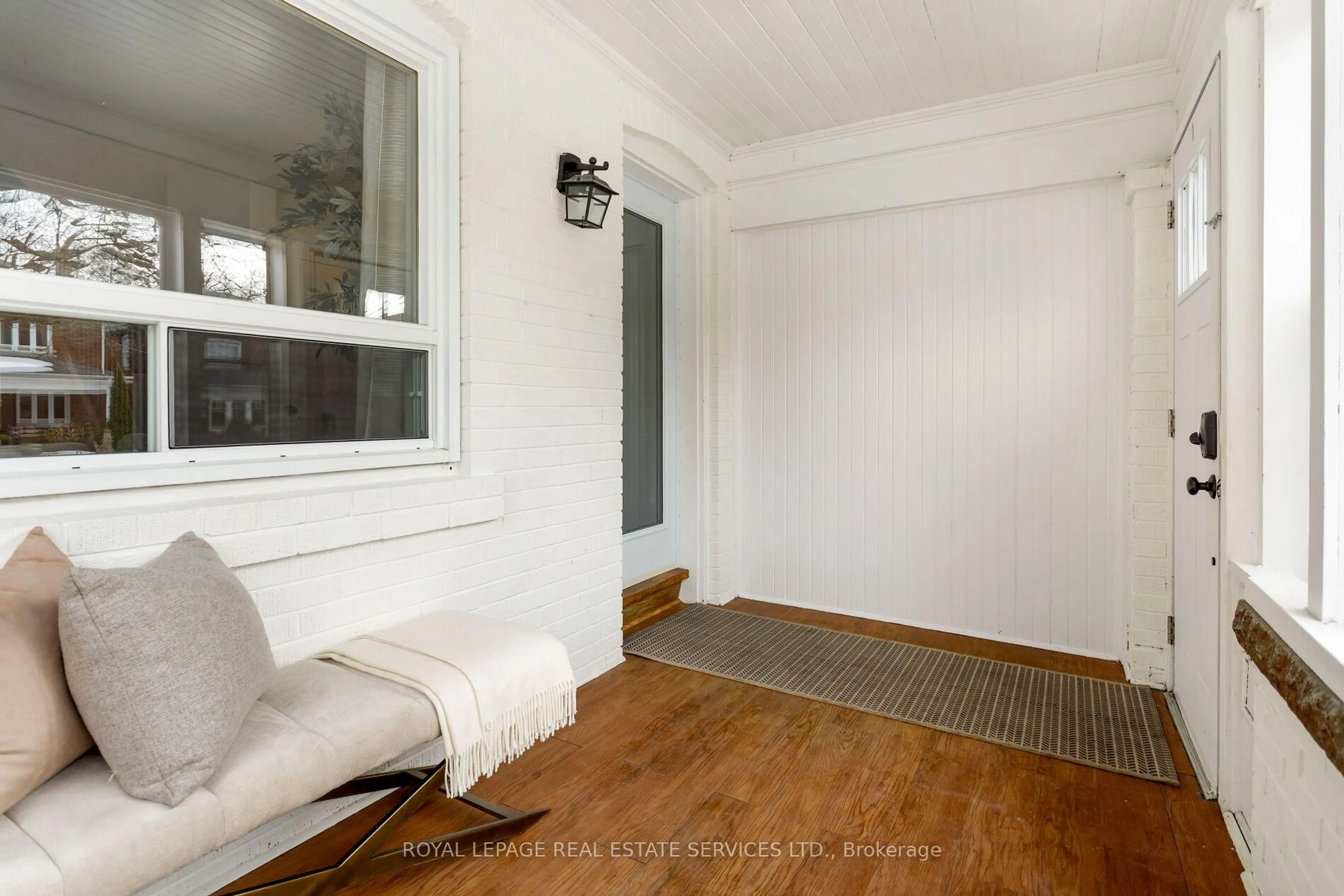 Unknown for 597 Beresford Ave, Toronto Ontario M6S 3C2