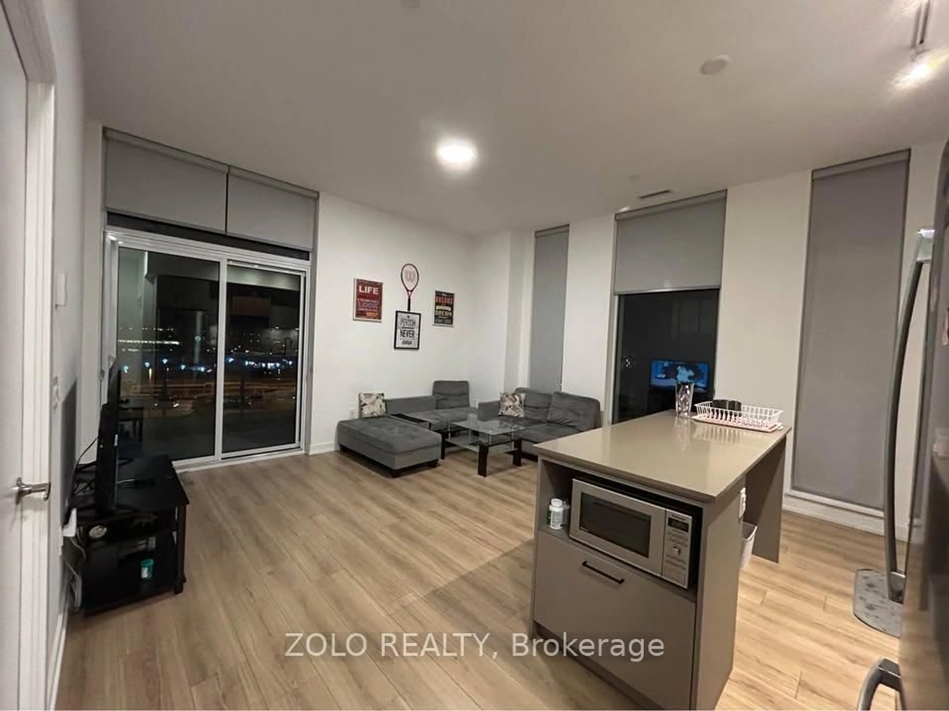 Unknown for 10 Lagerfeld Dr #604, Brampton Ontario L7A 5L3