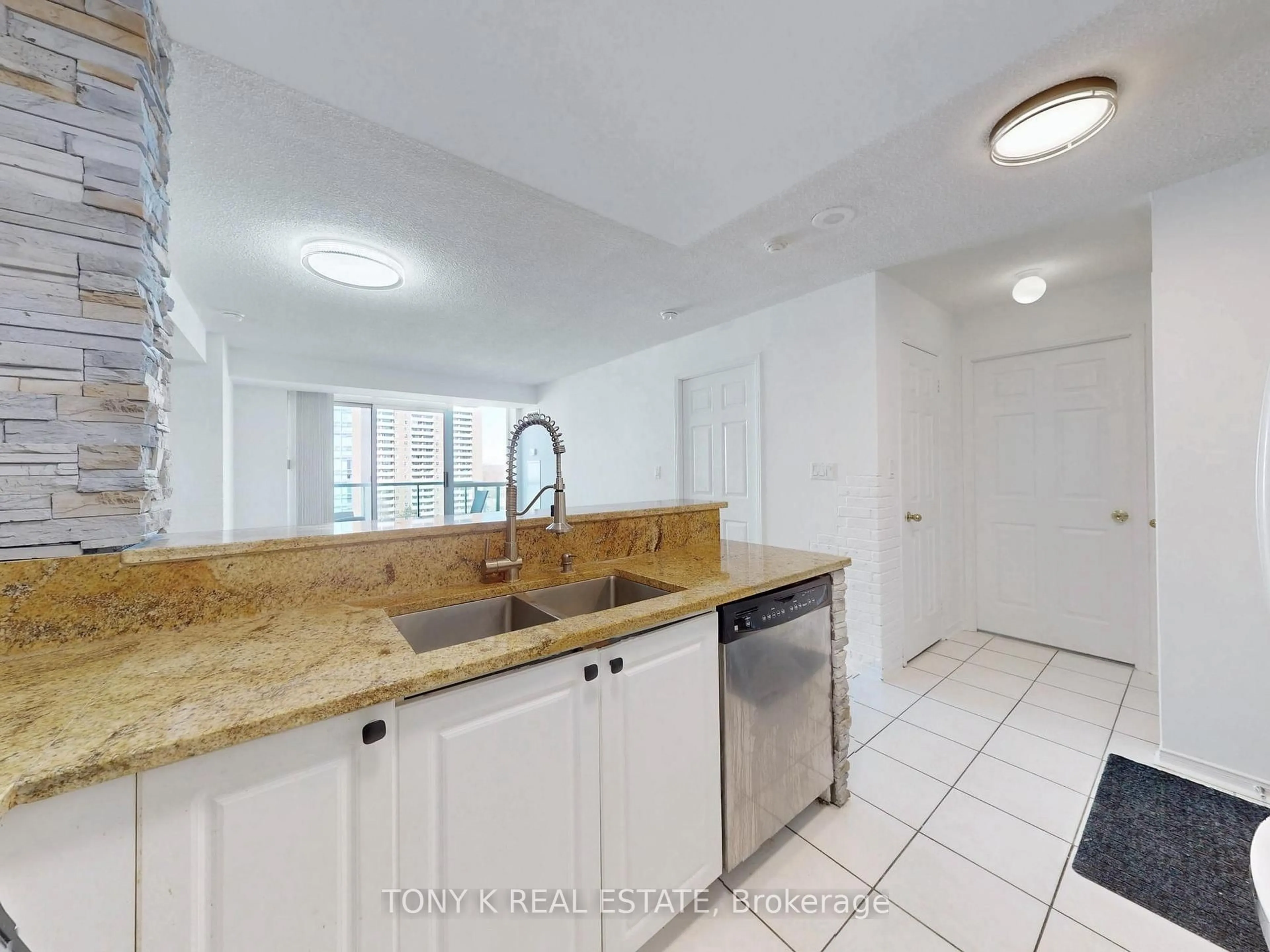 Standard kitchen, ceramic/tile floor for 7 Michael Power Pl #1002, Toronto Ontario M9A 0A4