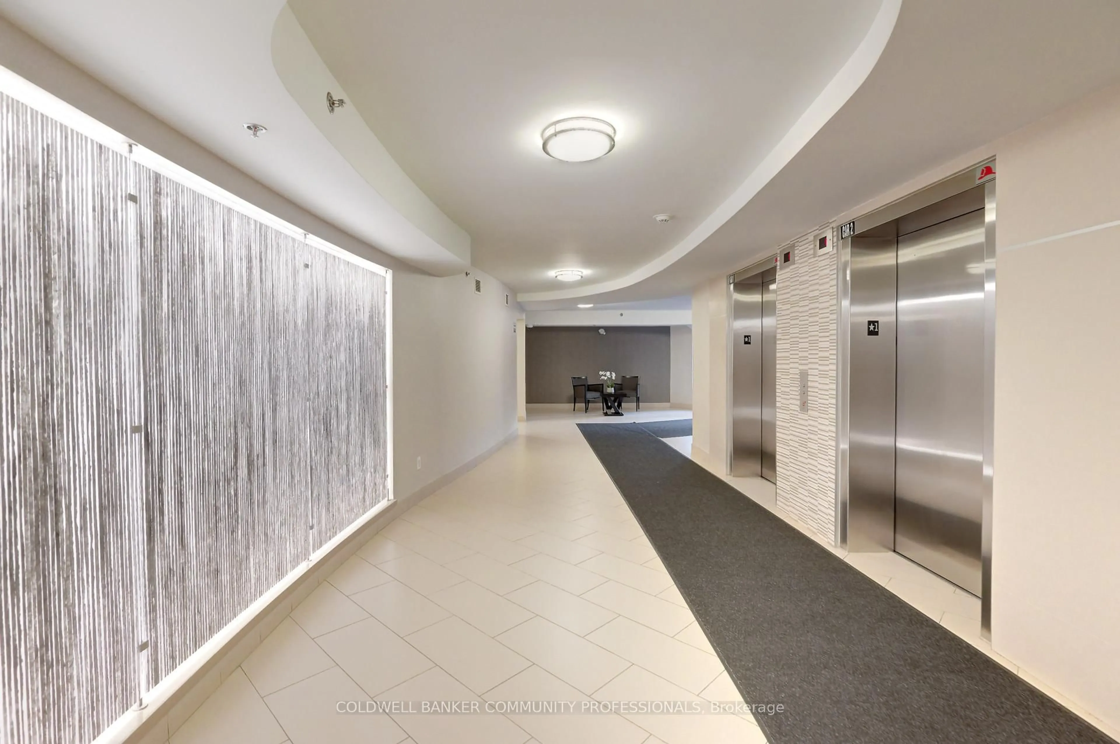 Indoor foyer for 3060 Rotary Way #404, Burlington Ontario L7M 0G9