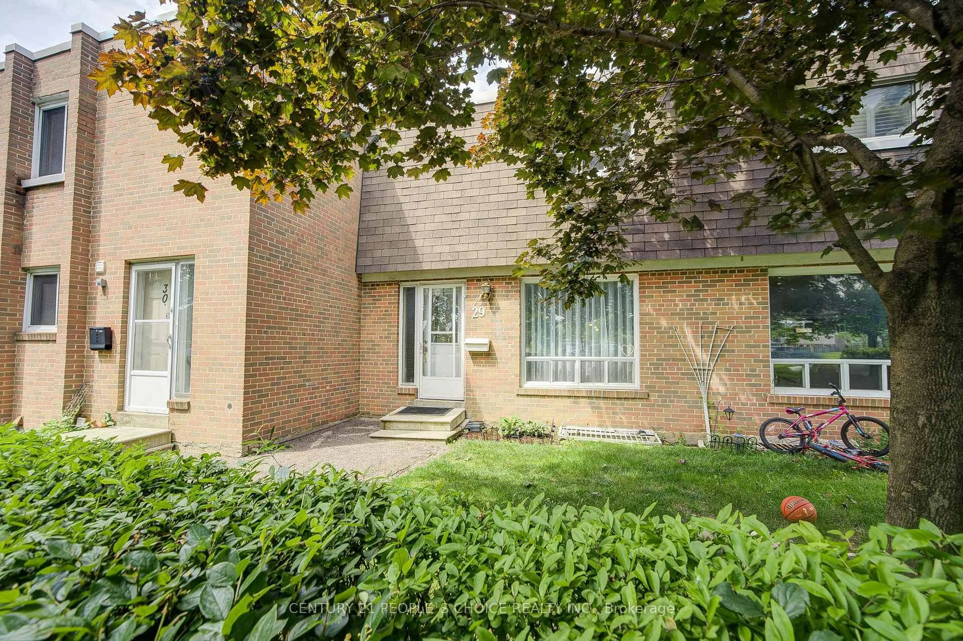 Patio, street for 1730 Albion Rd #29, Toronto Ontario M9V 1C1