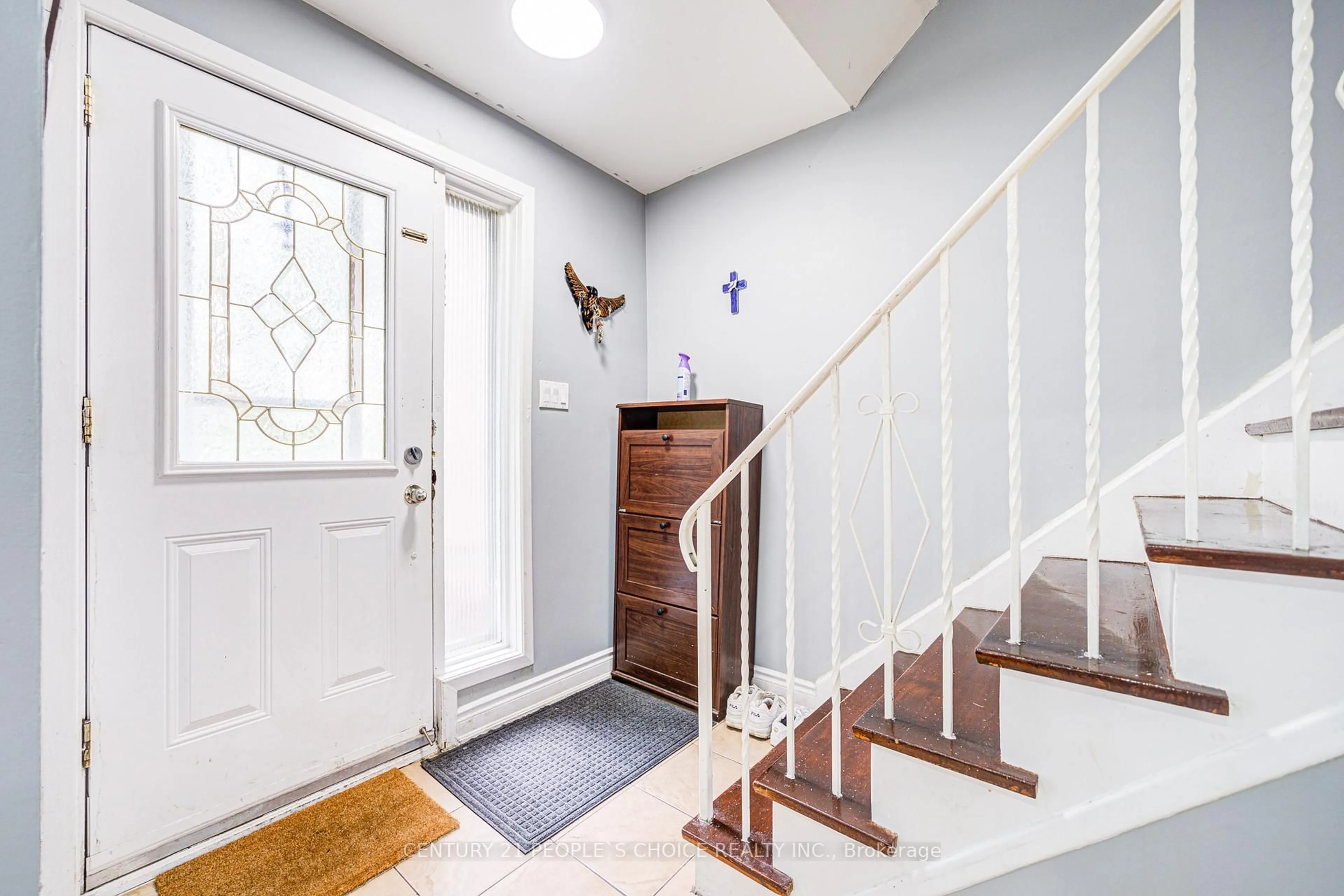 Indoor entryway for 1730 Albion Rd #29, Toronto Ontario M9V 1C1
