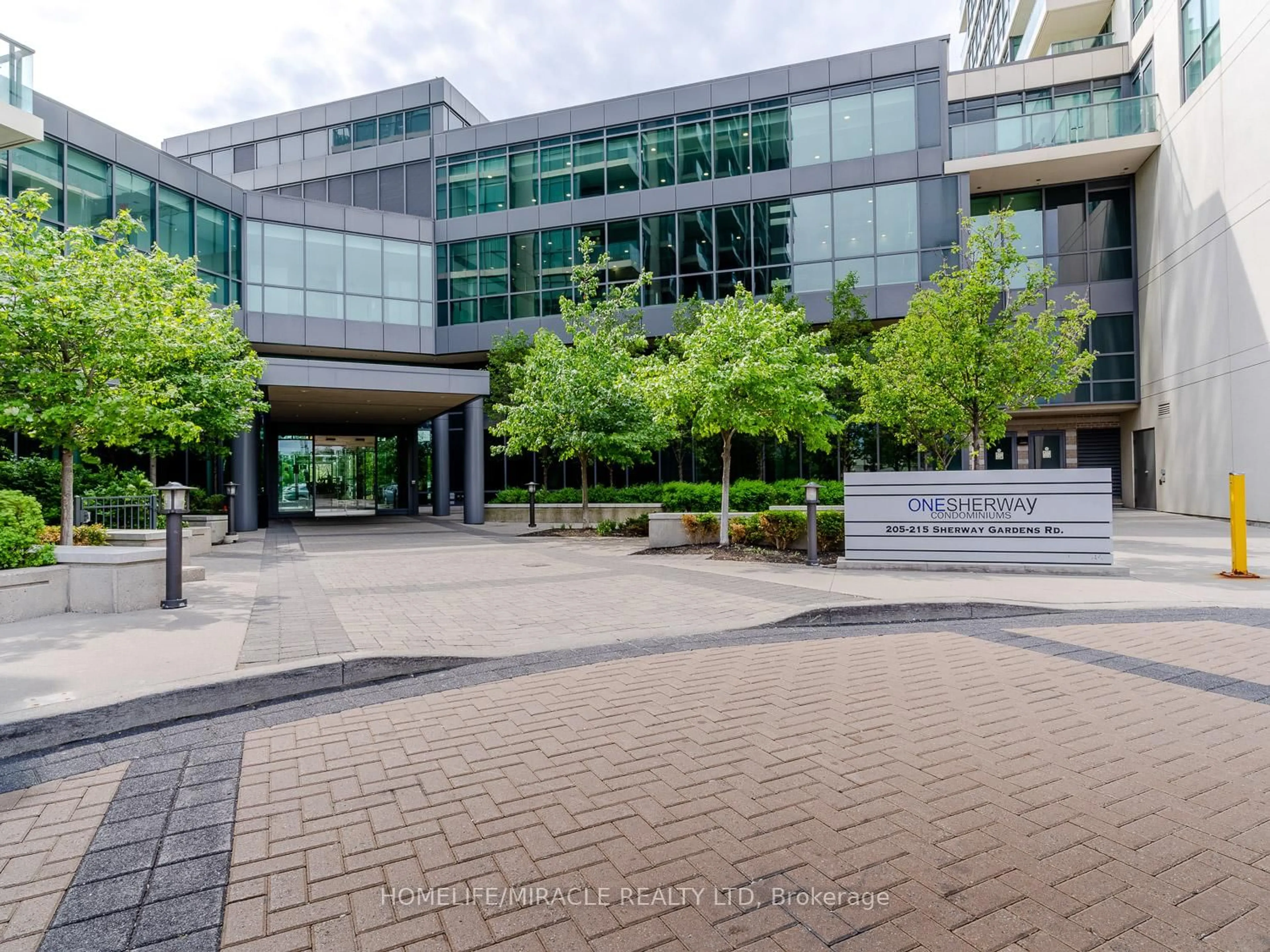 Indoor foyer for 215 Sherway Gardens Rd #1606, Toronto Ontario M9C 0A4