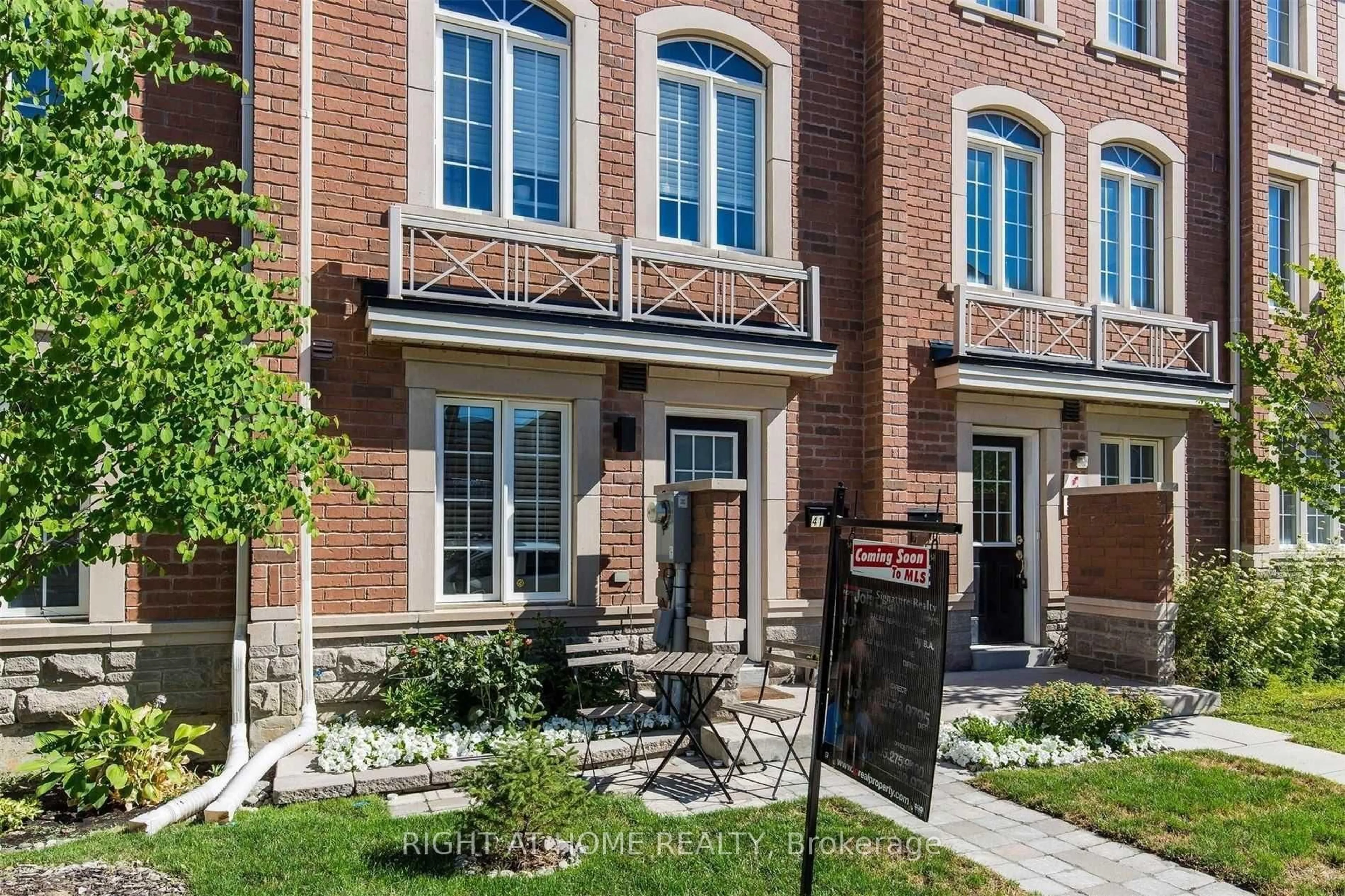 Home with brick exterior material, street for 41 Ted Wray Circ, Toronto Ontario M3L 0G8